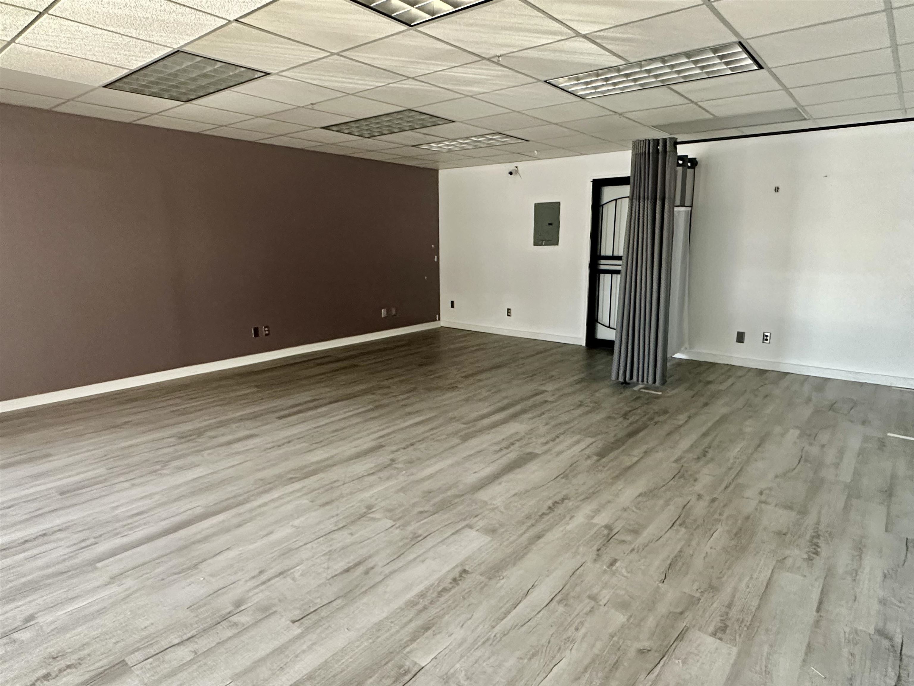 Photo 8 of 2325 Spy Run Avenue