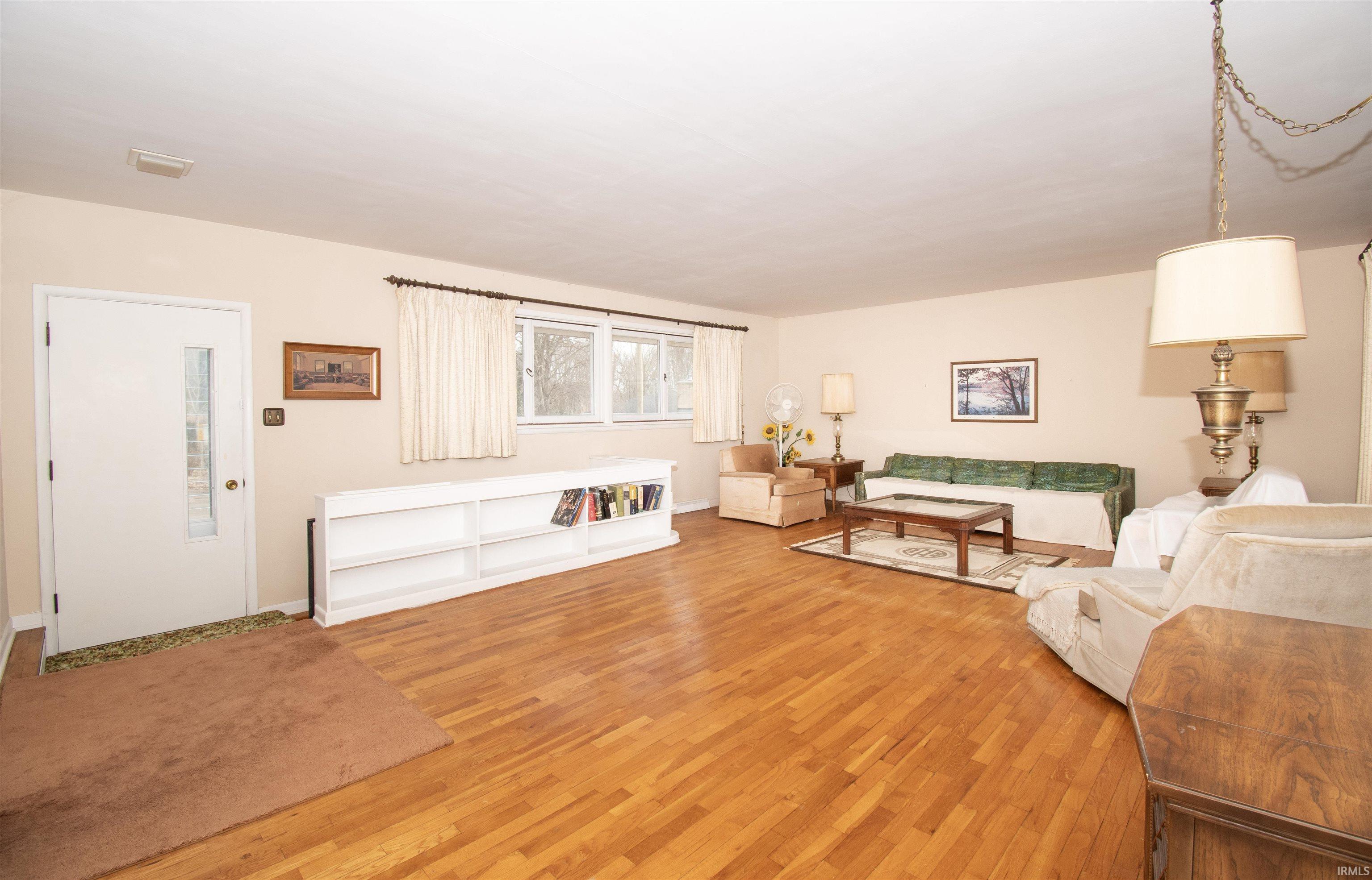 Photo 17 of 1895 W 570 N