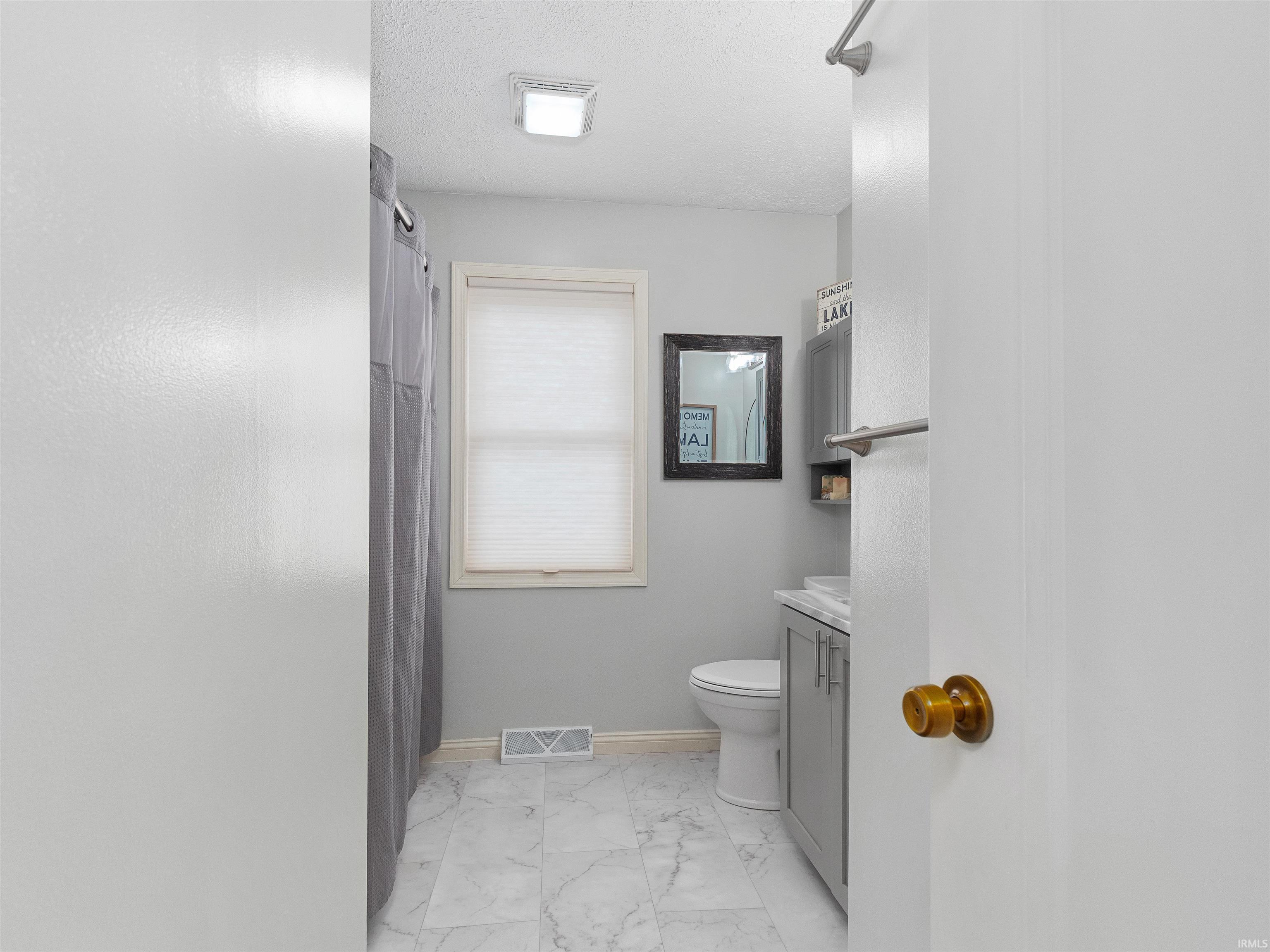Photo 10 of 510 S Harkless Drive