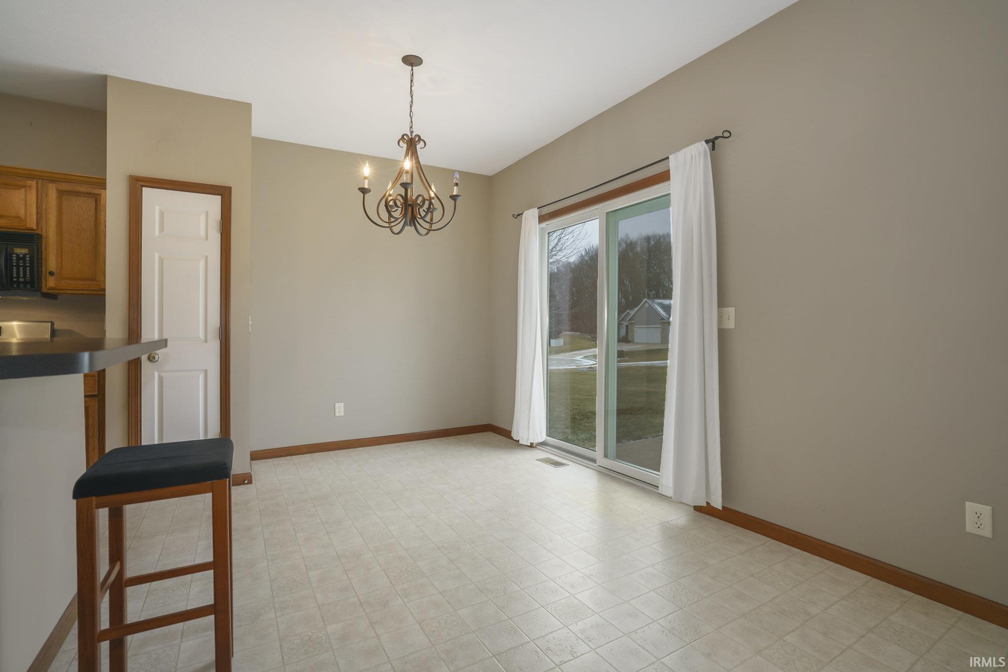 Photo 4 of 56142 Bridle Path Drive