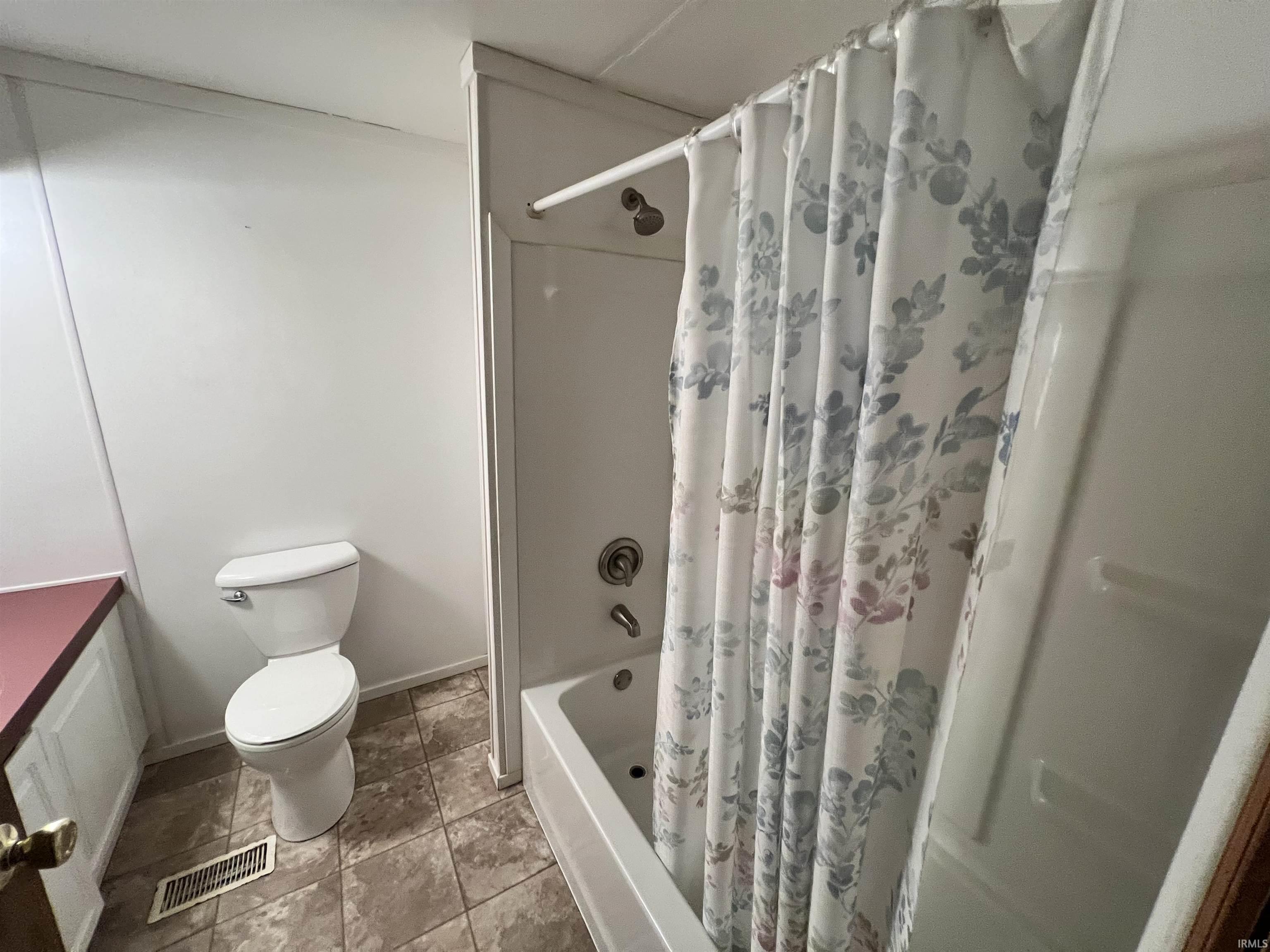 Photo 12 of 311 N Hickory Street