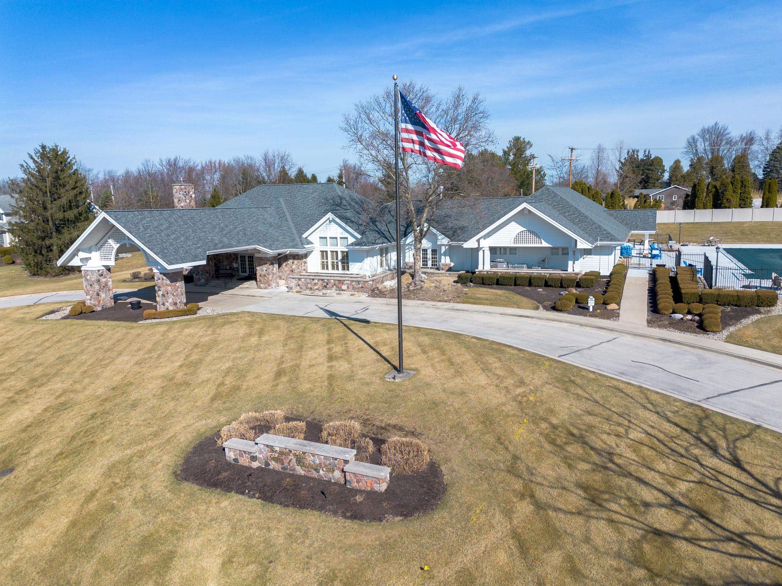 Photo 34 of 1410 Turnberry Lane