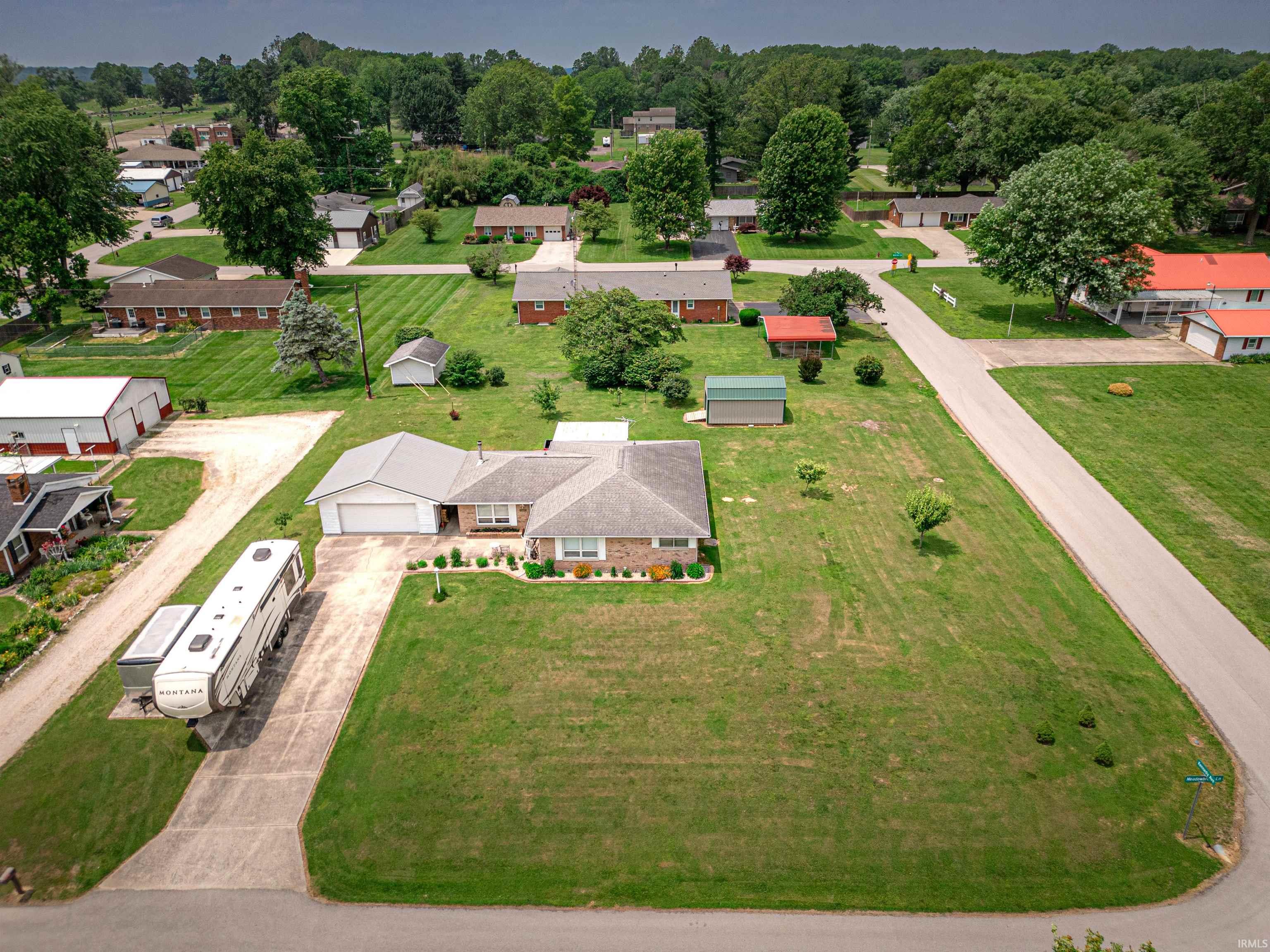 Homes for sale in Petersburg, IN | 1220 N Meadowbrook Ln, Petersburg, IN 47567 | MLS# 202506692