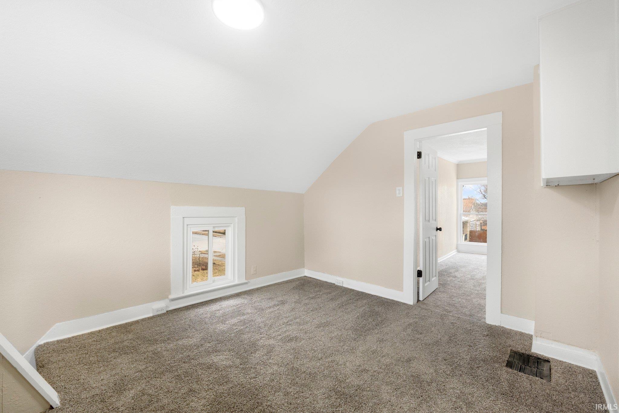 Photo 22 of 607 Kinsmoor Avenue