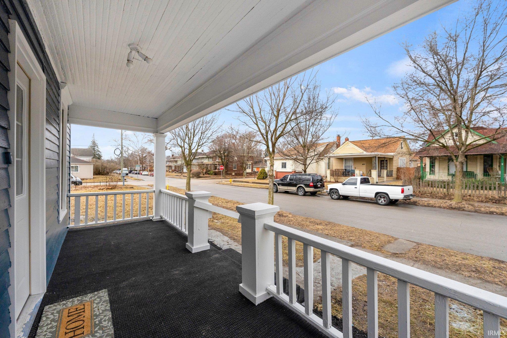 Photo 3 of 607 Kinsmoor Avenue