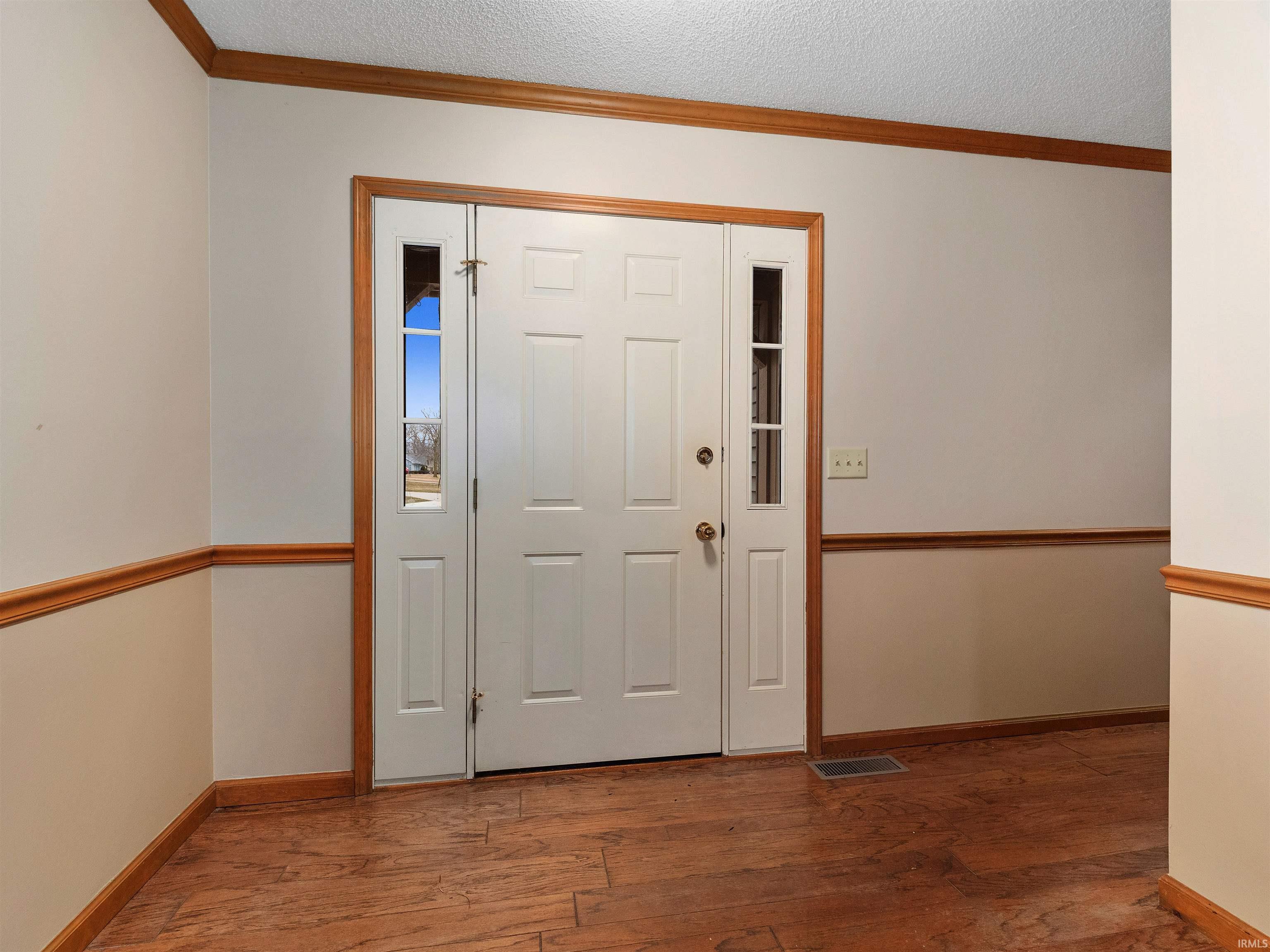 Photo 4 of 8907 Sunburst Lane