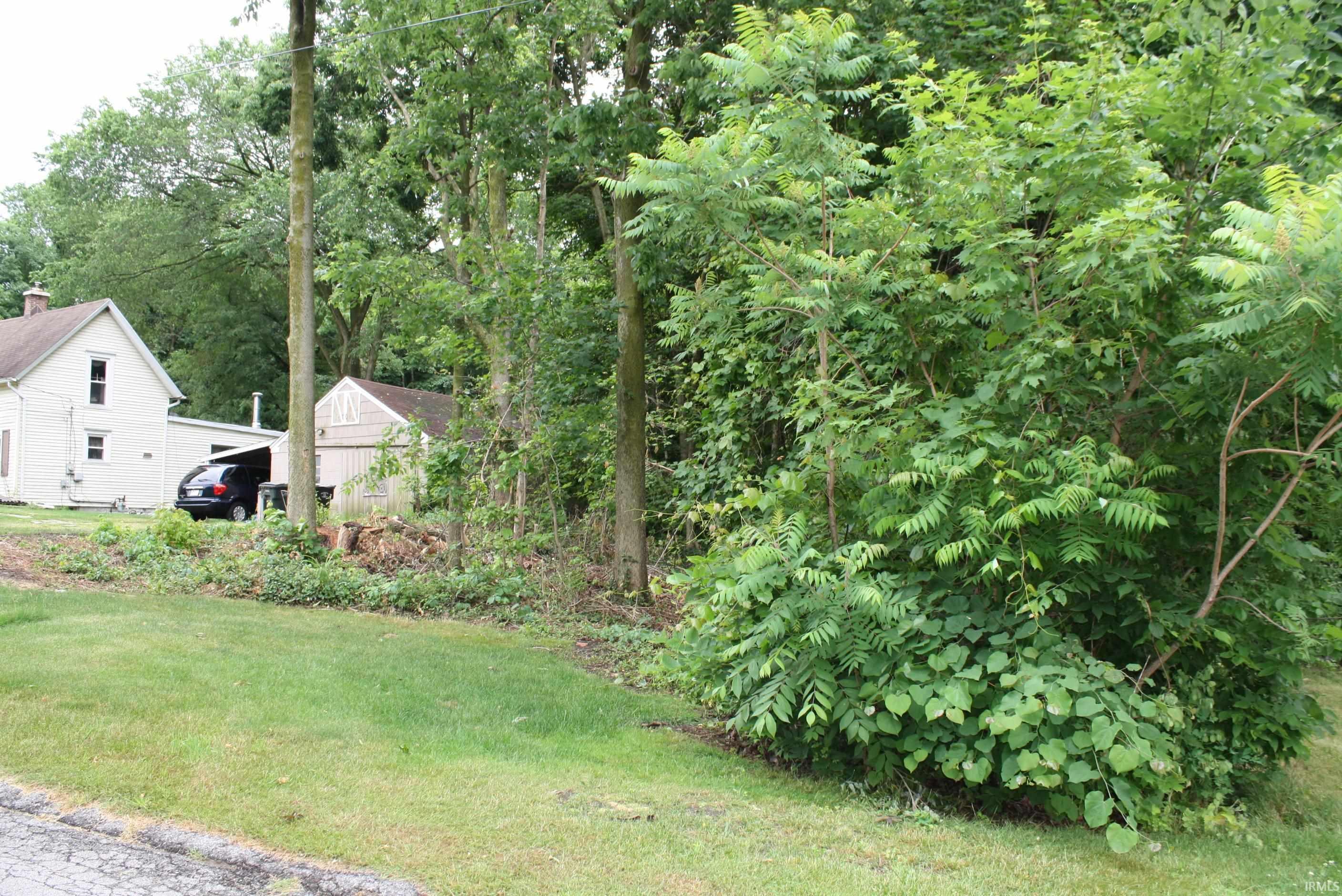 Homes for sale in South Bend, IN | 18 W Tasher St, South Bend, IN 46614 | MLS# 202507011