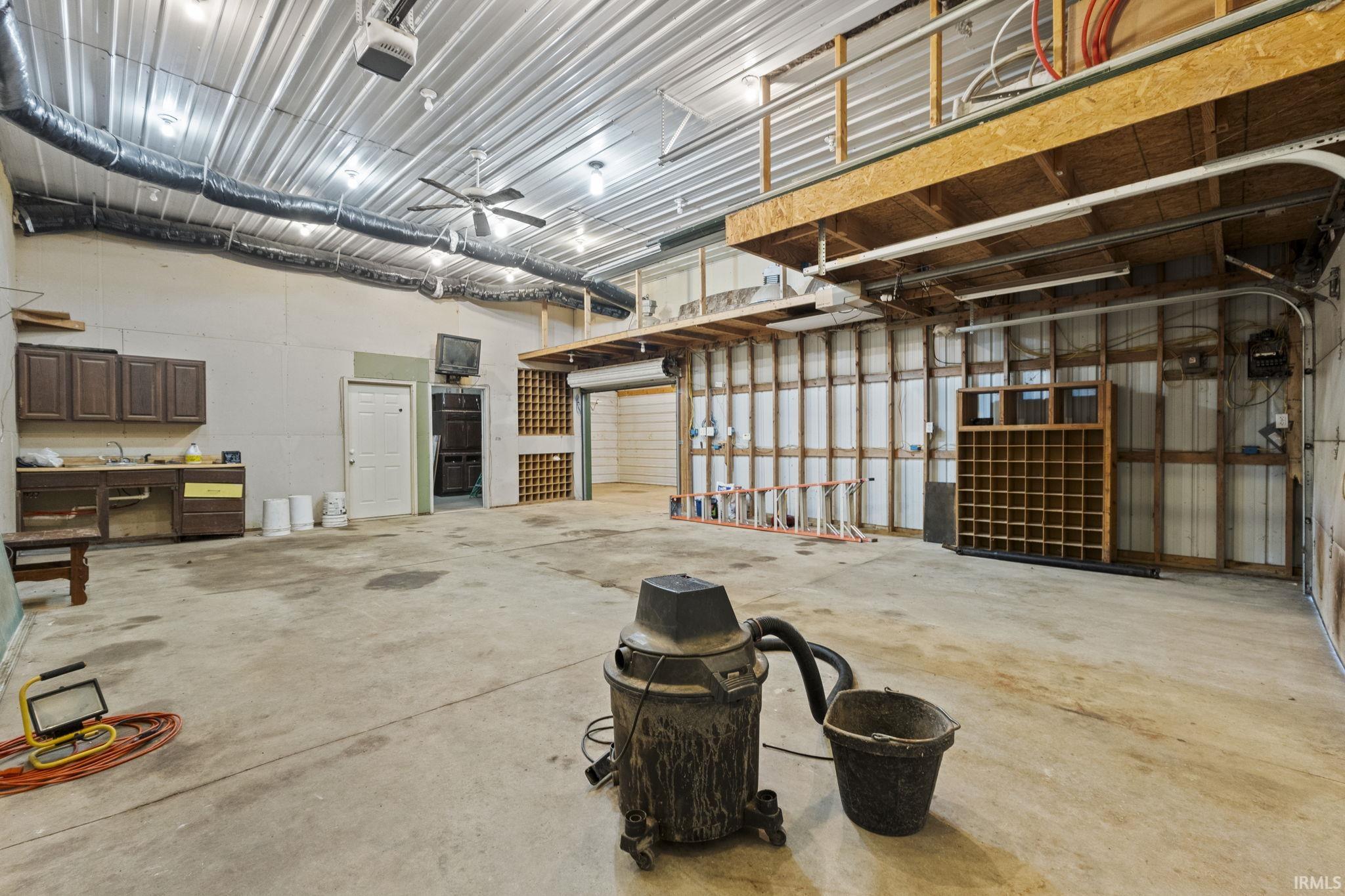 Shop with 3 overhead doors