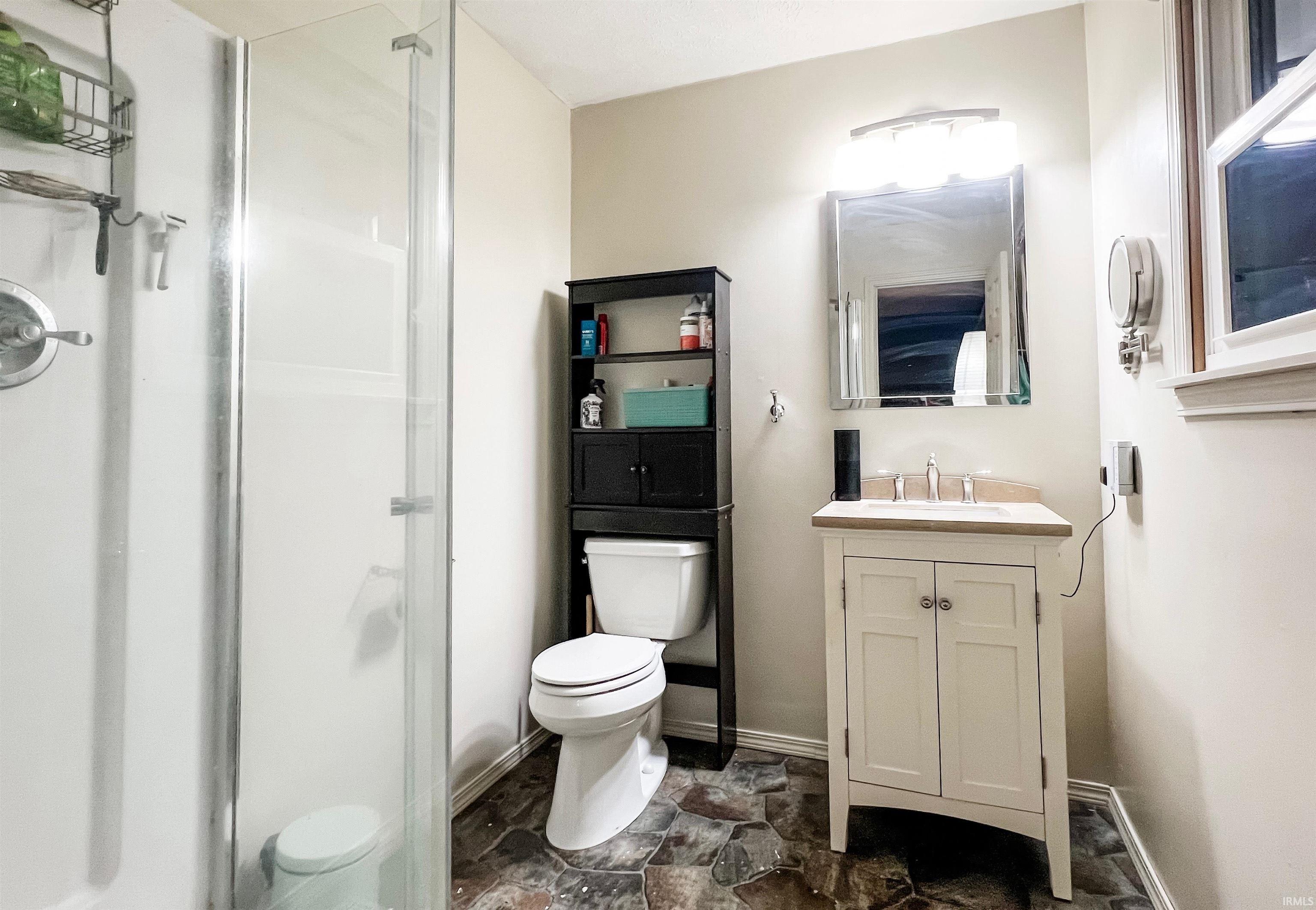 Photo 19 of 2564 S Southwood Drive