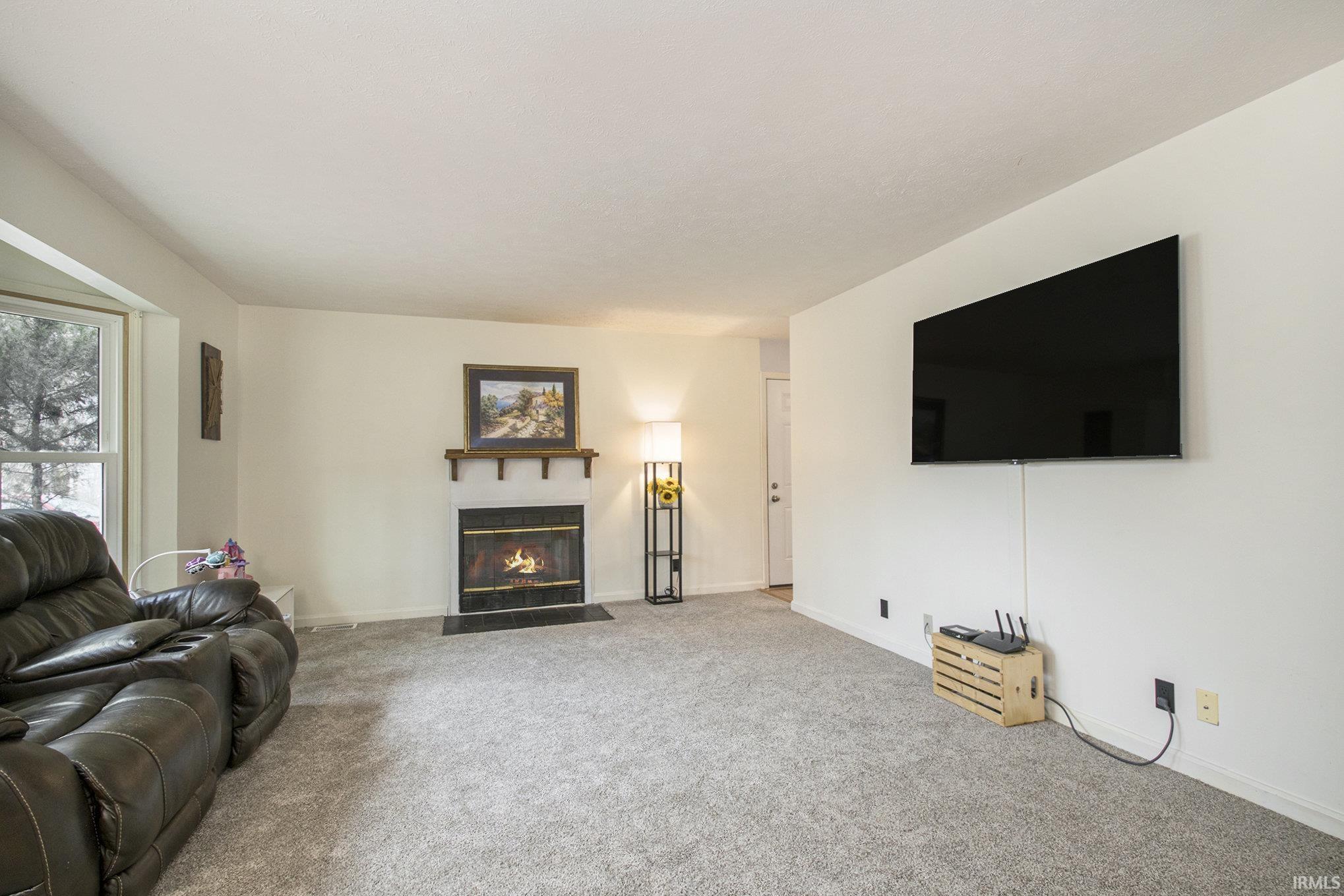 Photo 3 of 2564 S Southwood Drive