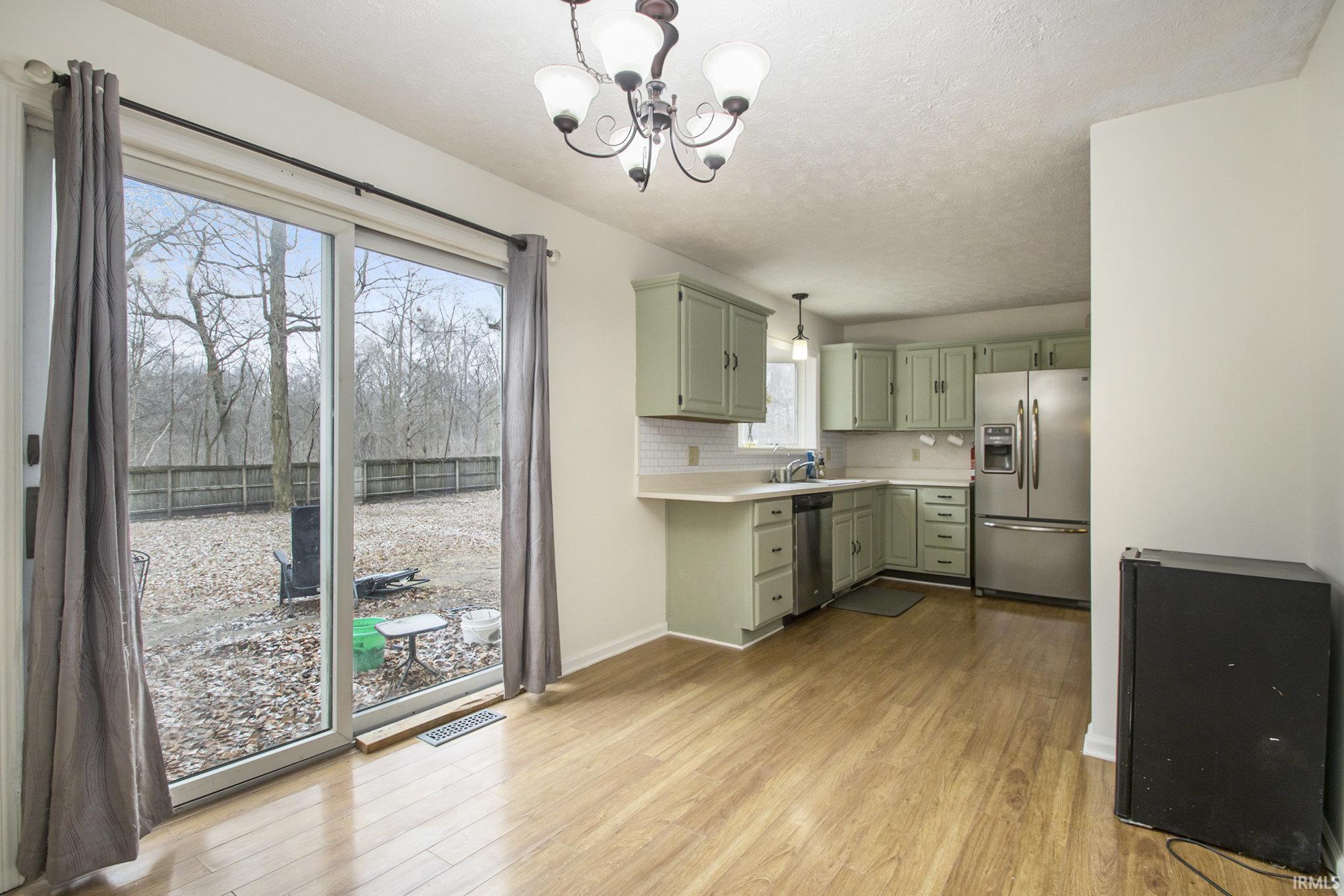 Photo 9 of 2564 S Southwood Drive