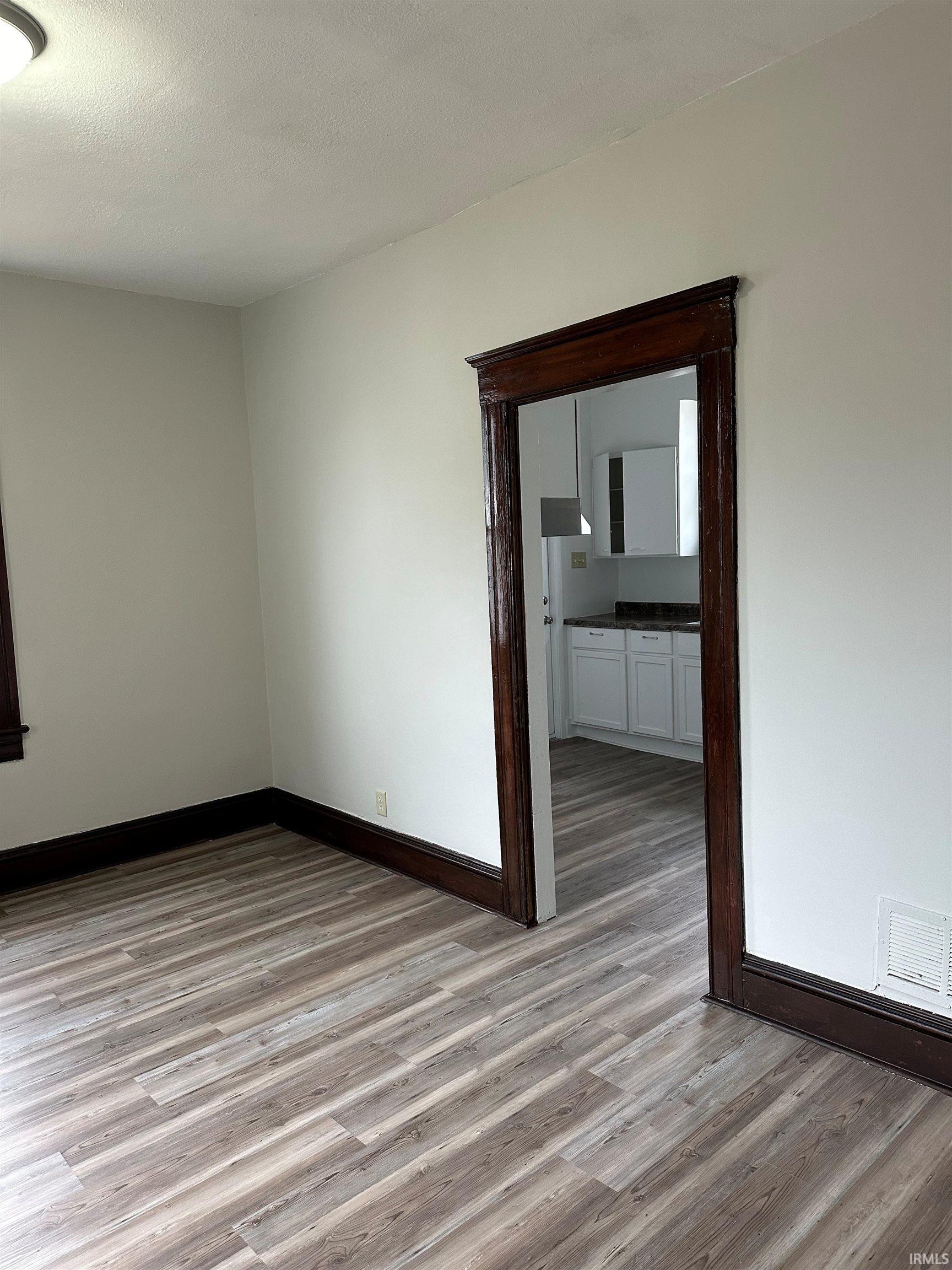 Photo 6 of 1319 McCulloch Street