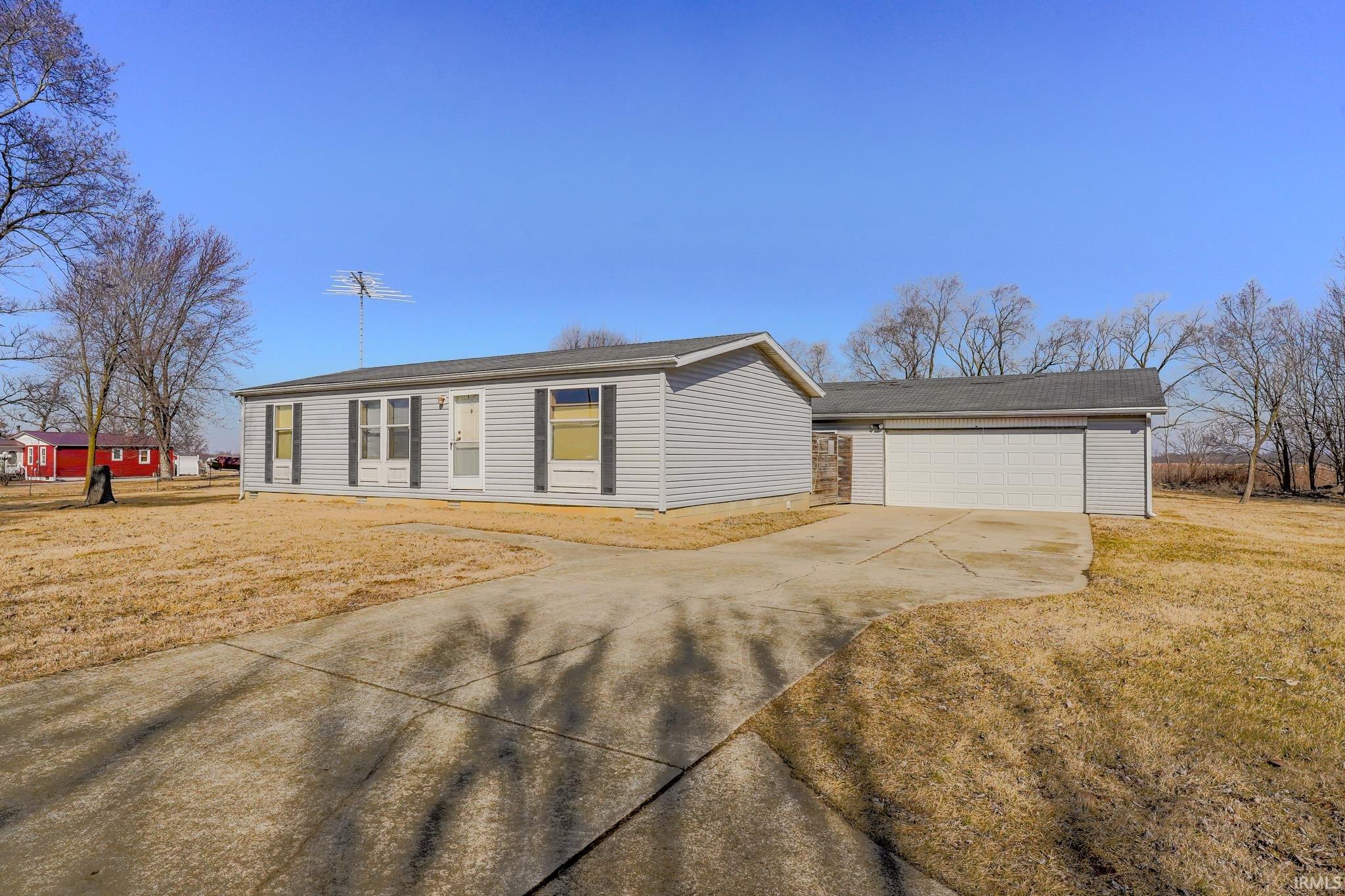 Homes for sale in Mulberry, IN | 10870 E State Road 38 Road, Mulberry, IN 46058 | MLS# 202507499