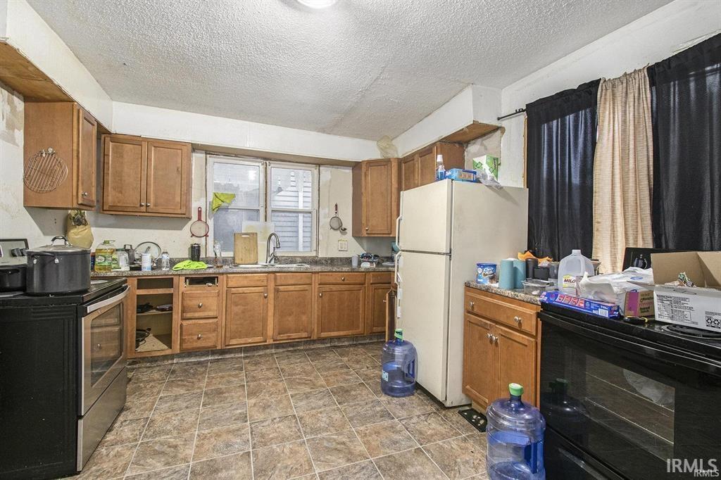 Photo 5 of 524 W Franklin Street