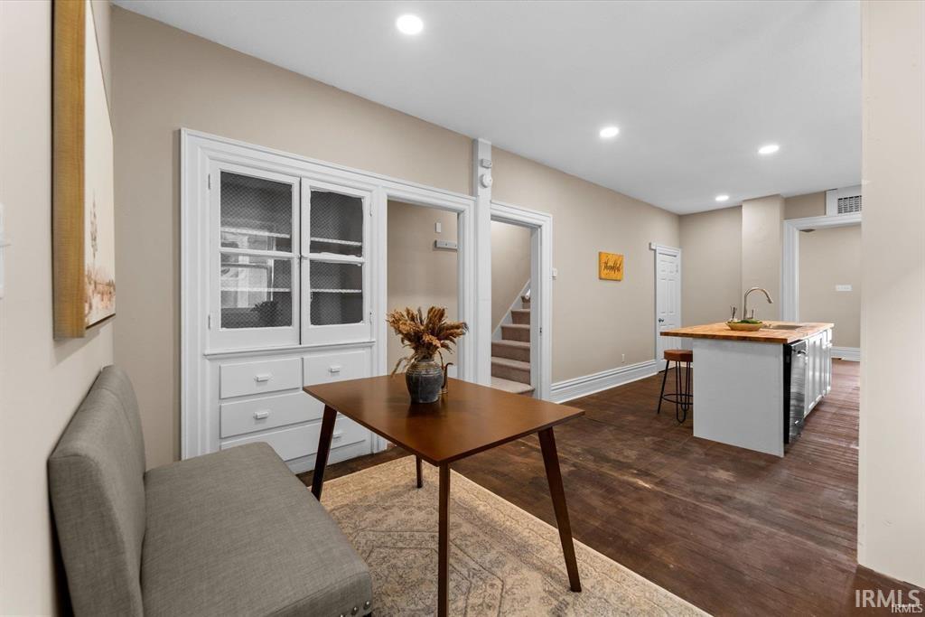 Photo 6 of 719 Walnut Street