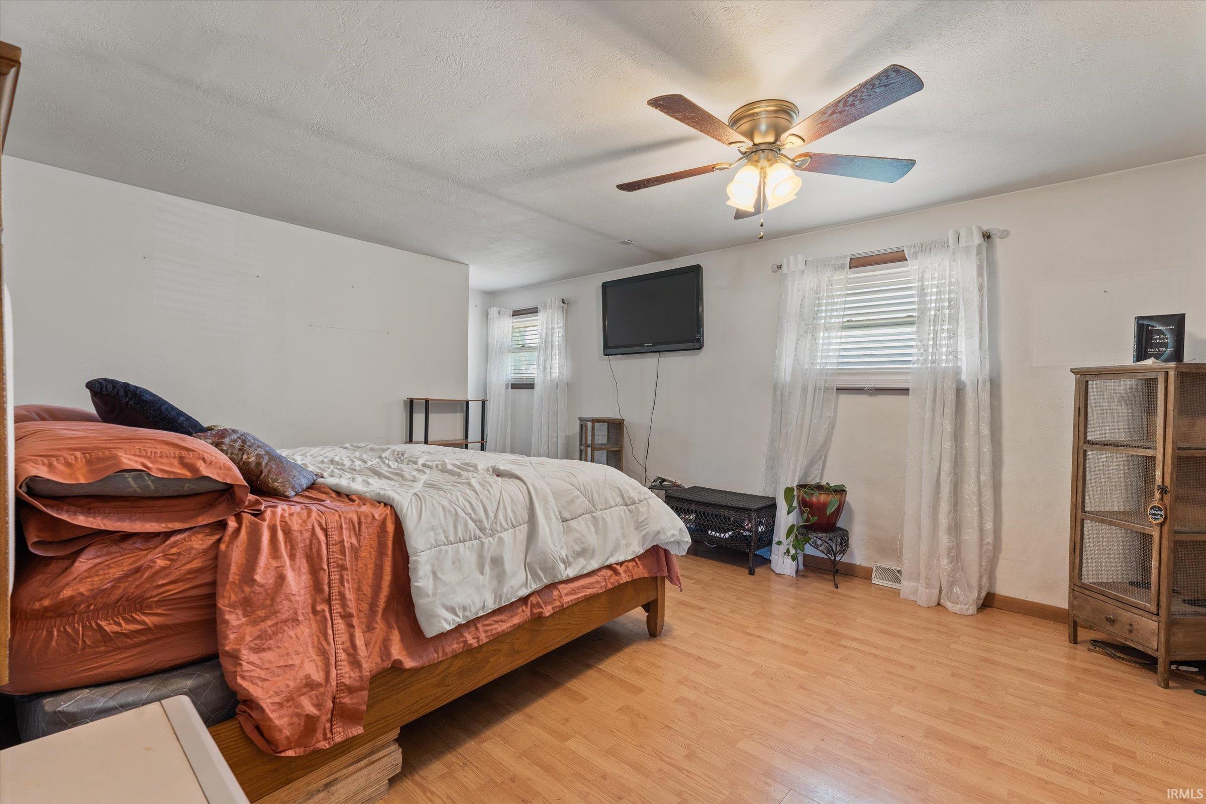 Photo 13 of 932 Markle Avenue