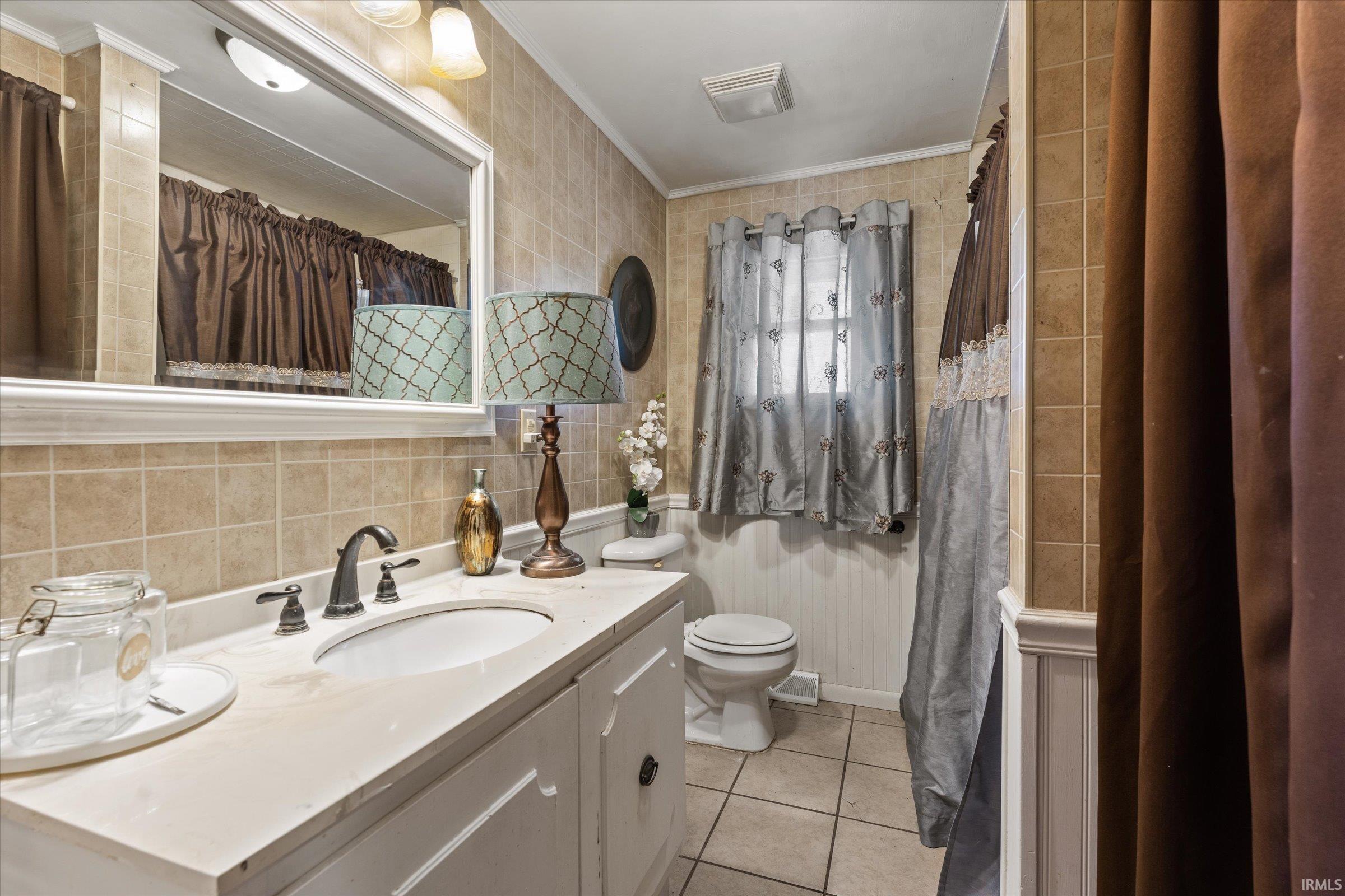 Photo 16 of 932 Markle Avenue