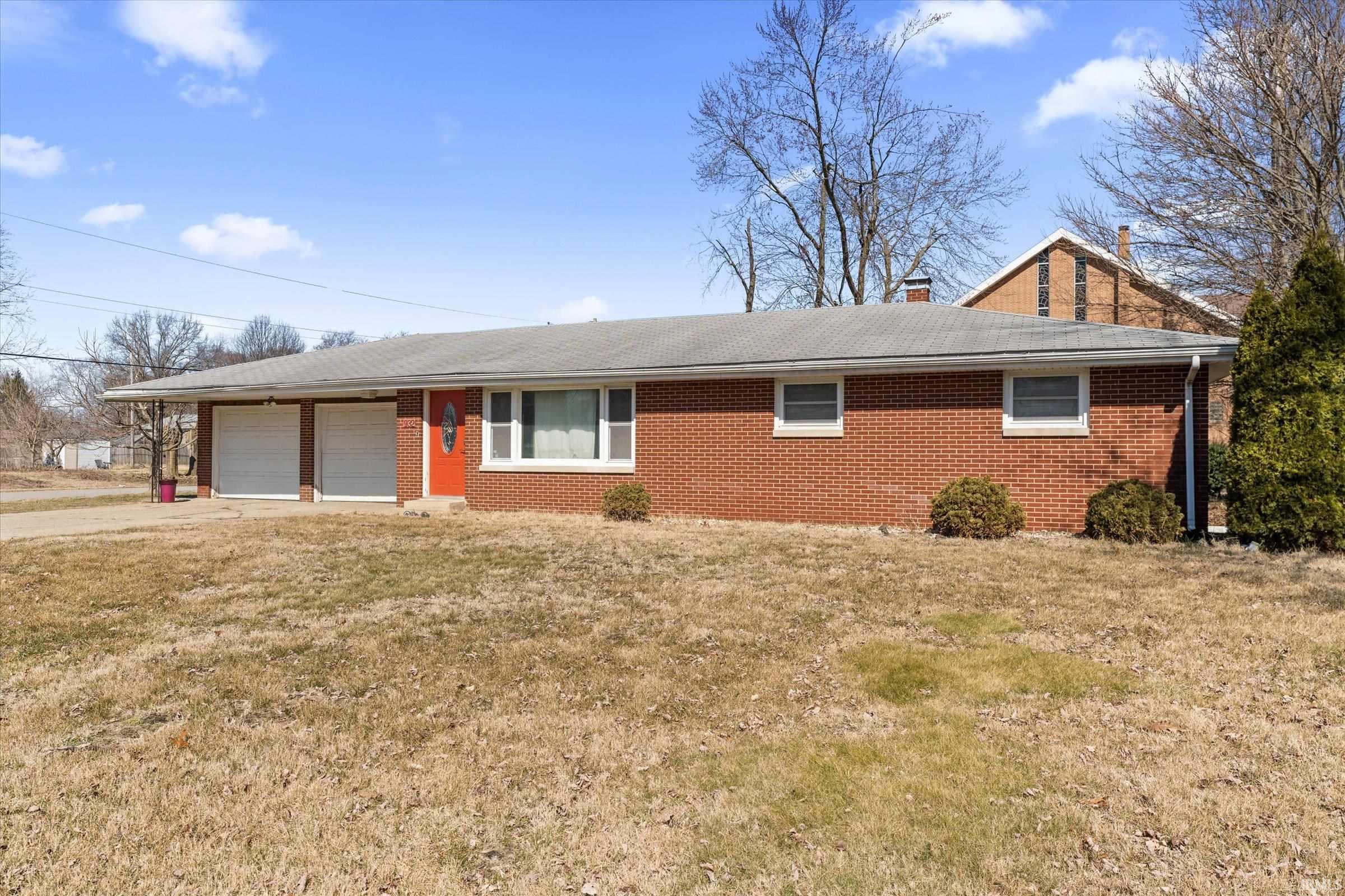 Photo 2 of 932 Markle Avenue