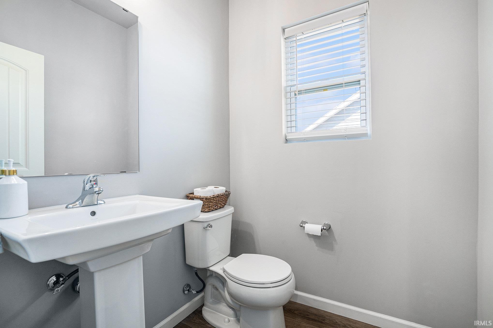 Photo 11 of 24386 Kingfisher Court