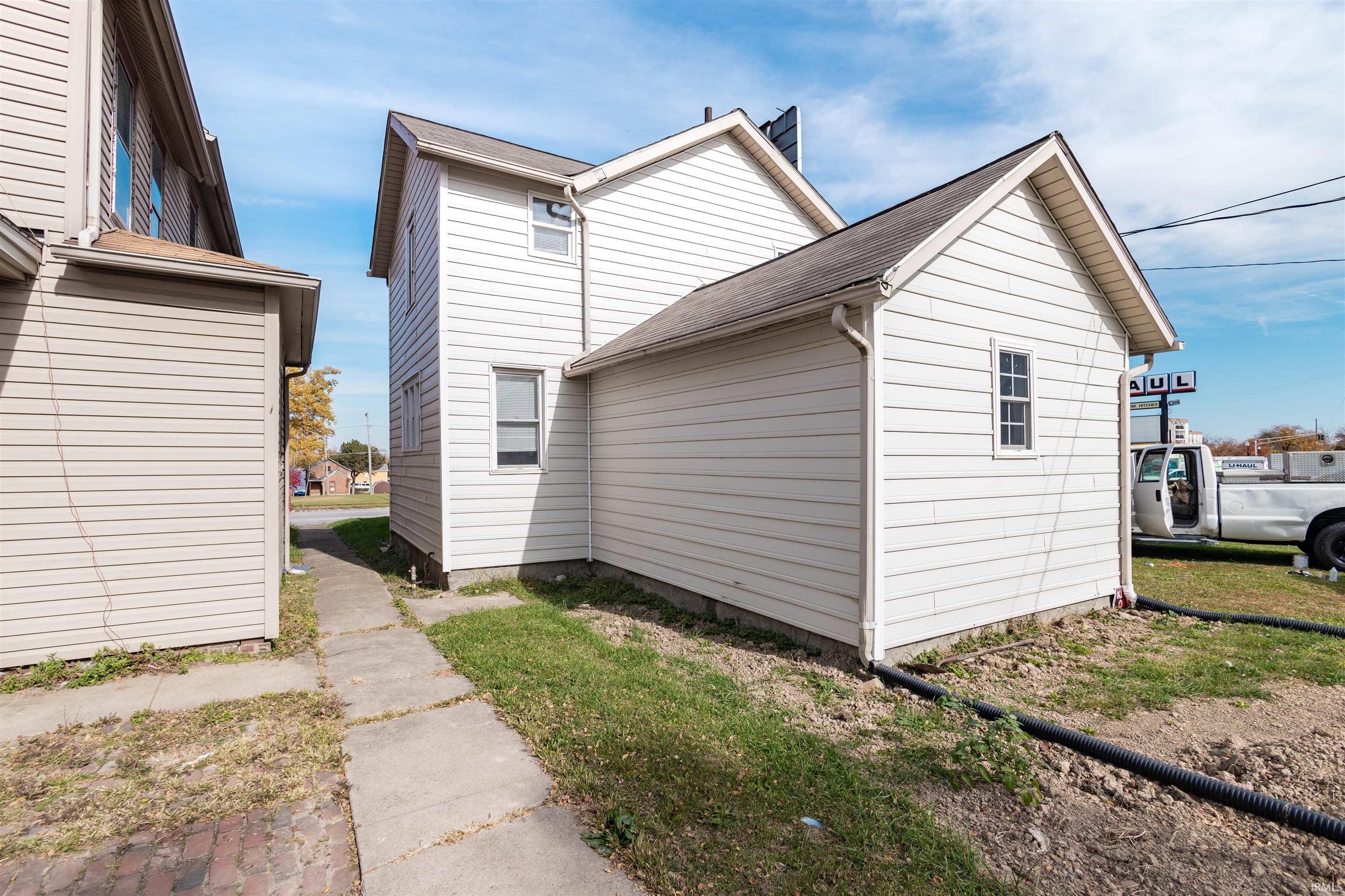 Photo 1 of 736 E Washington Boulevard