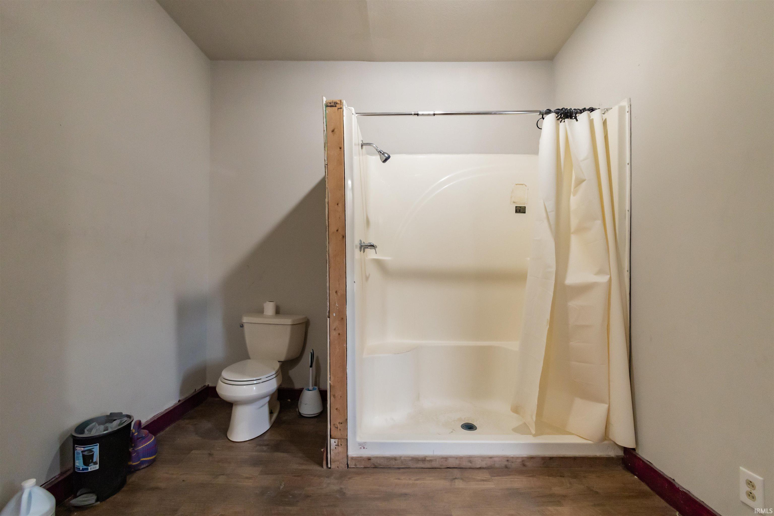 Photo 12 of 736 E Washington Boulevard