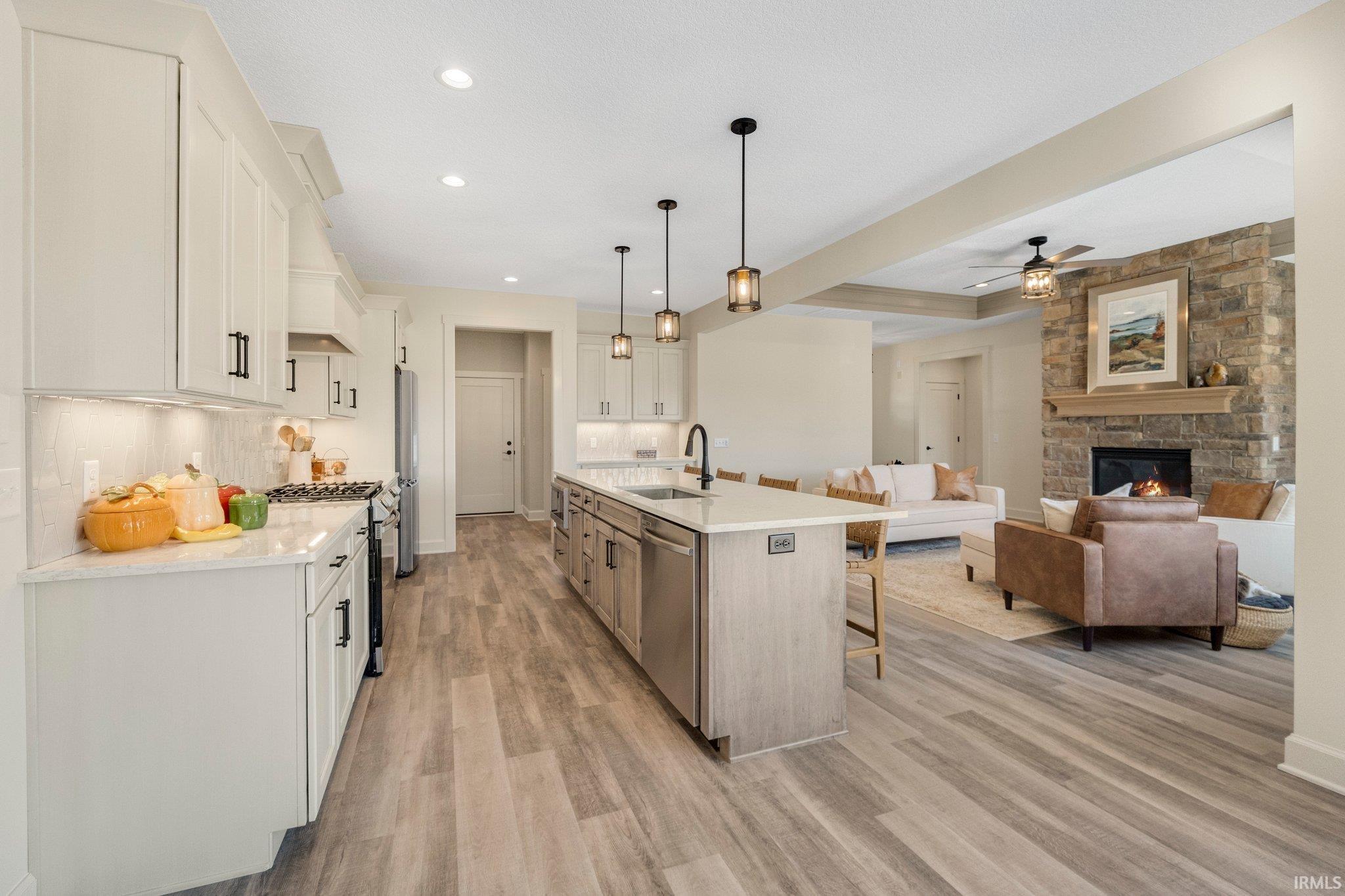 Photo 11 of 15287 Cranwood Court