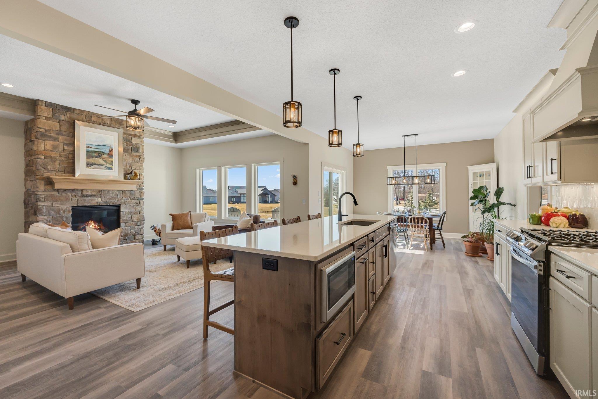 Photo 13 of 15287 Cranwood Court