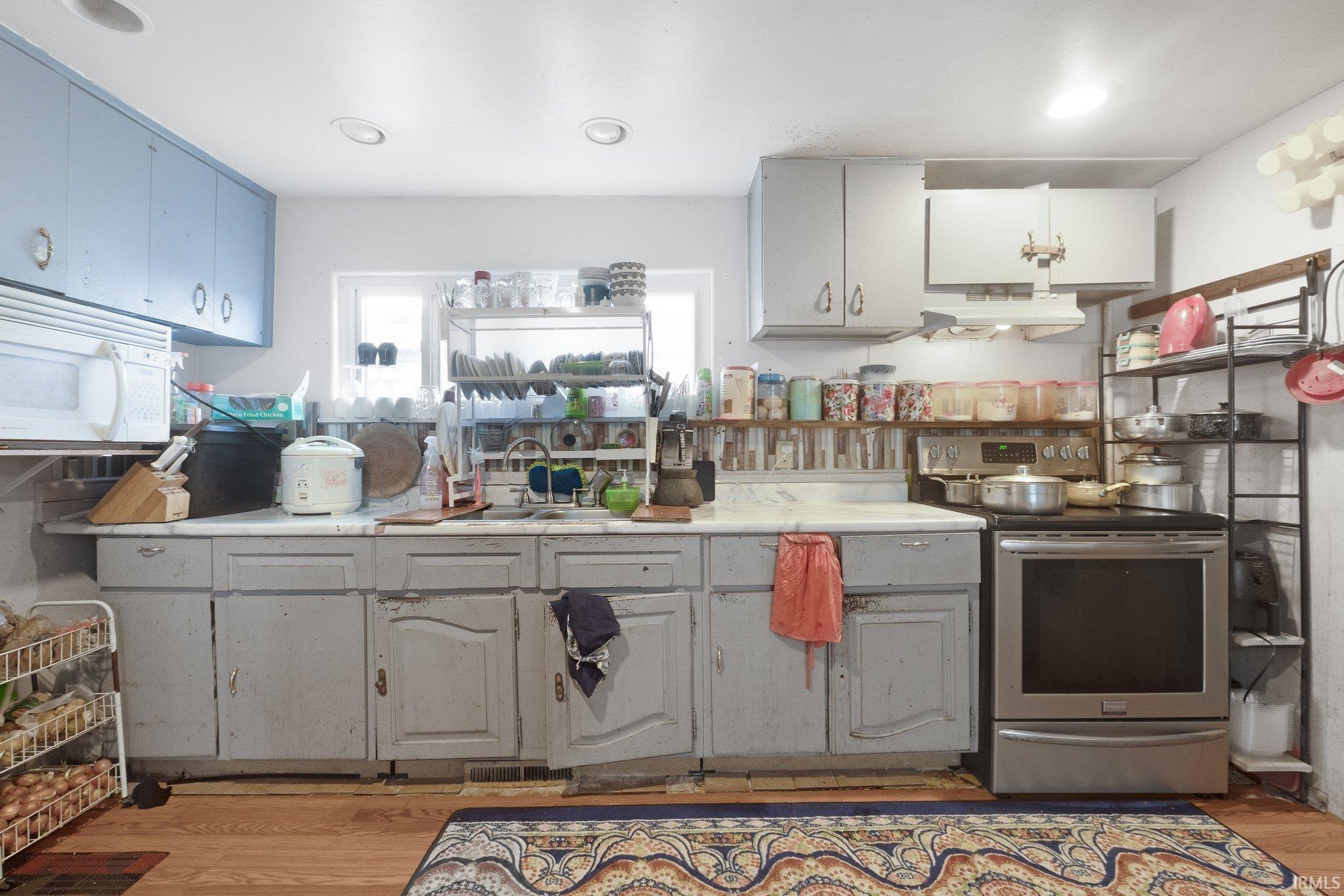 Photo 7 of 3010 Trentman Avenue
