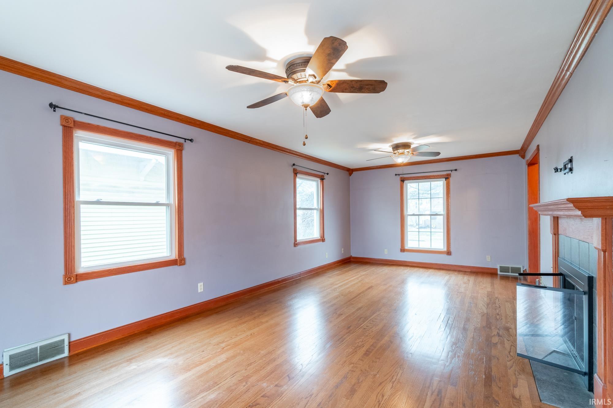 Photo 3 of 4415 Indiana Avenue