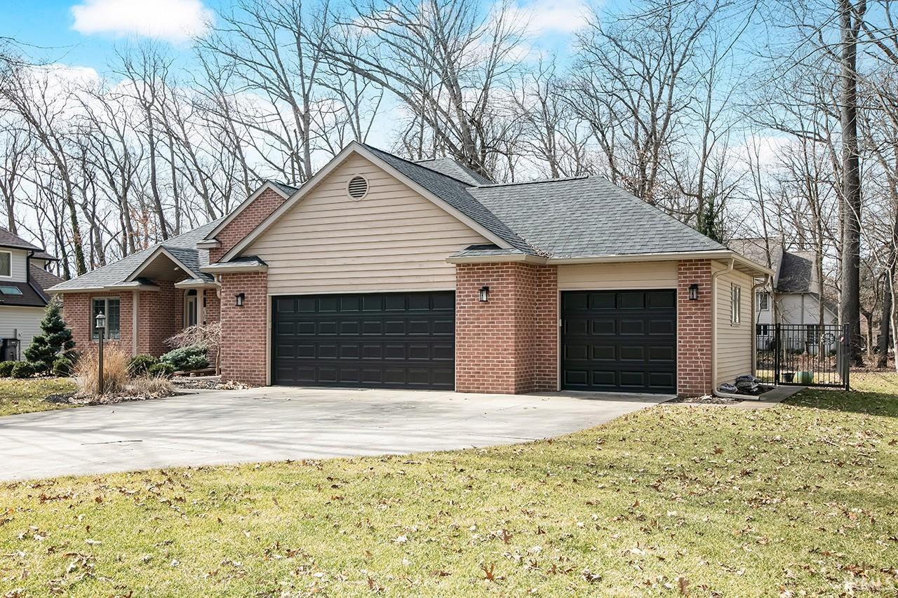 Photo 2 of 53221 Trenton Lane