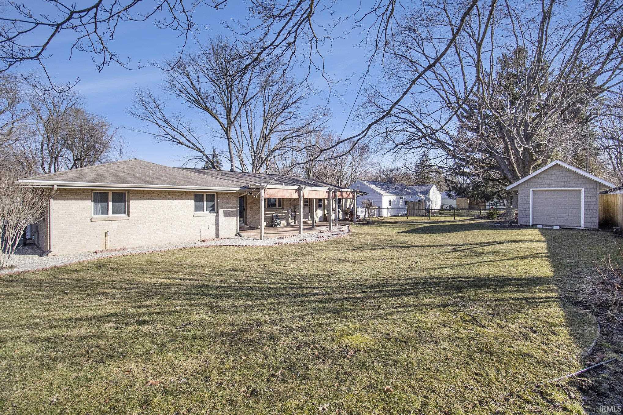 Photo 16 of 1525 LAWNDALE Road