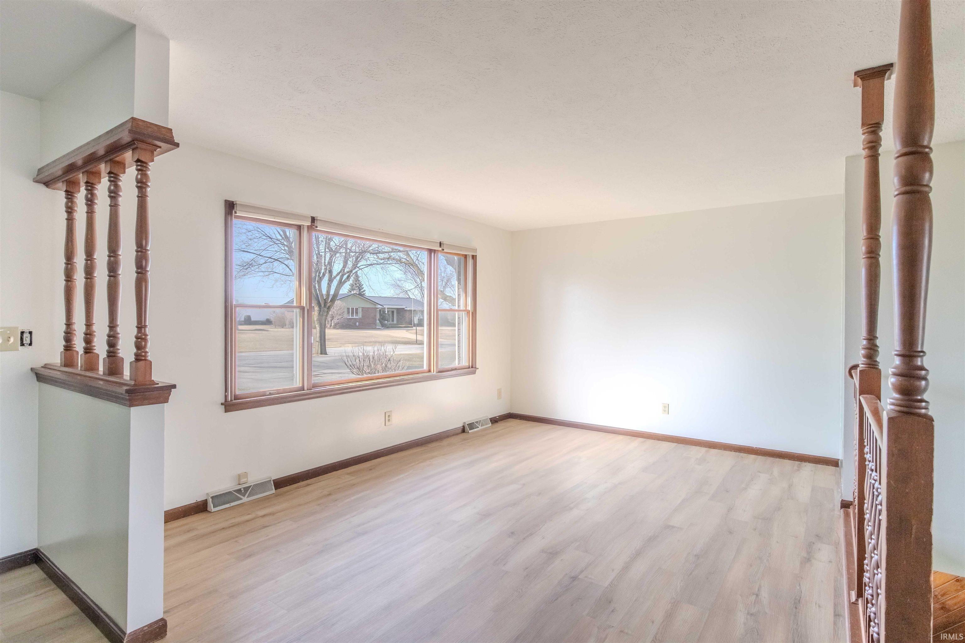 Photo 10 of 410 E Davis Street