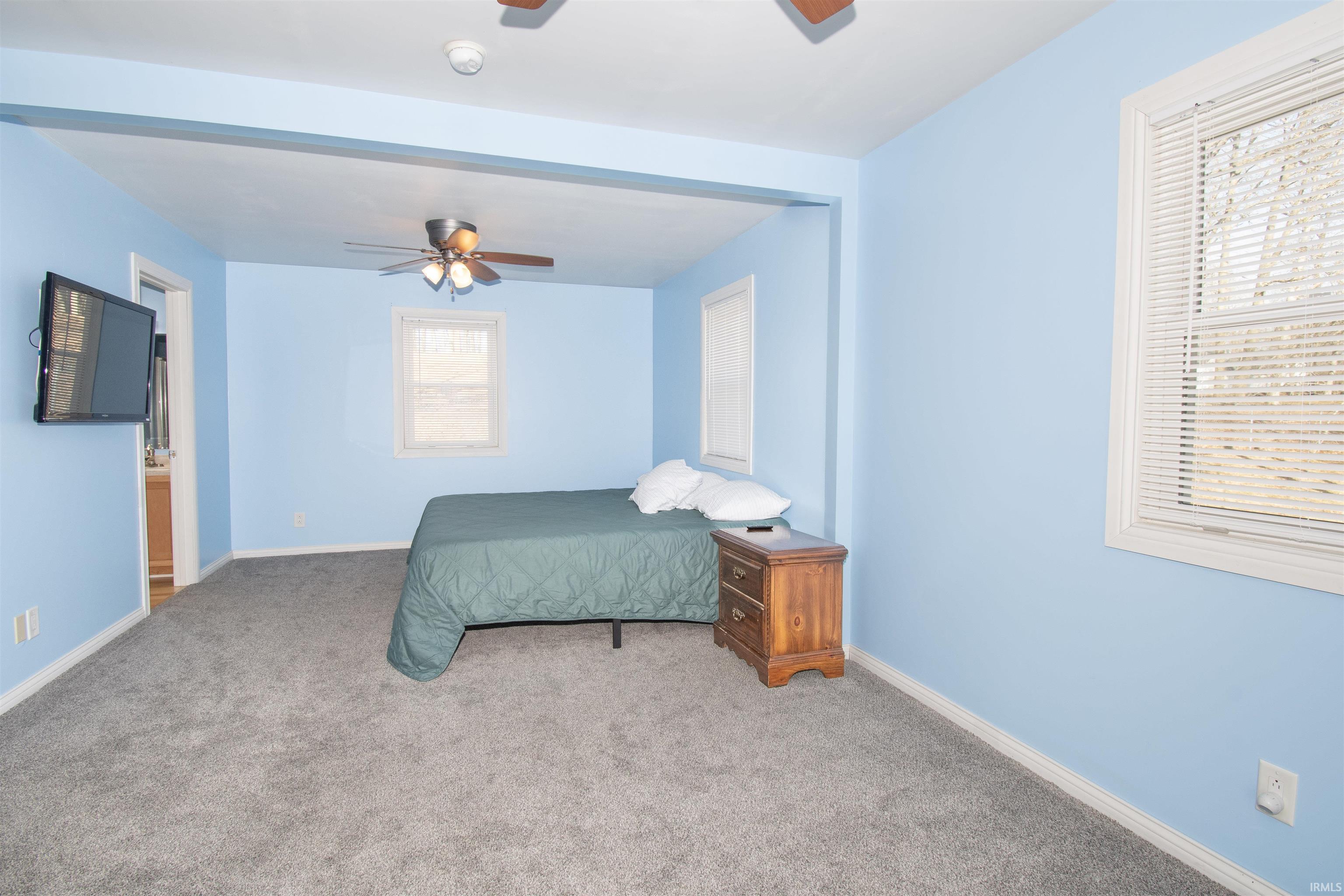 Photo 10 of 5313 E 850 N