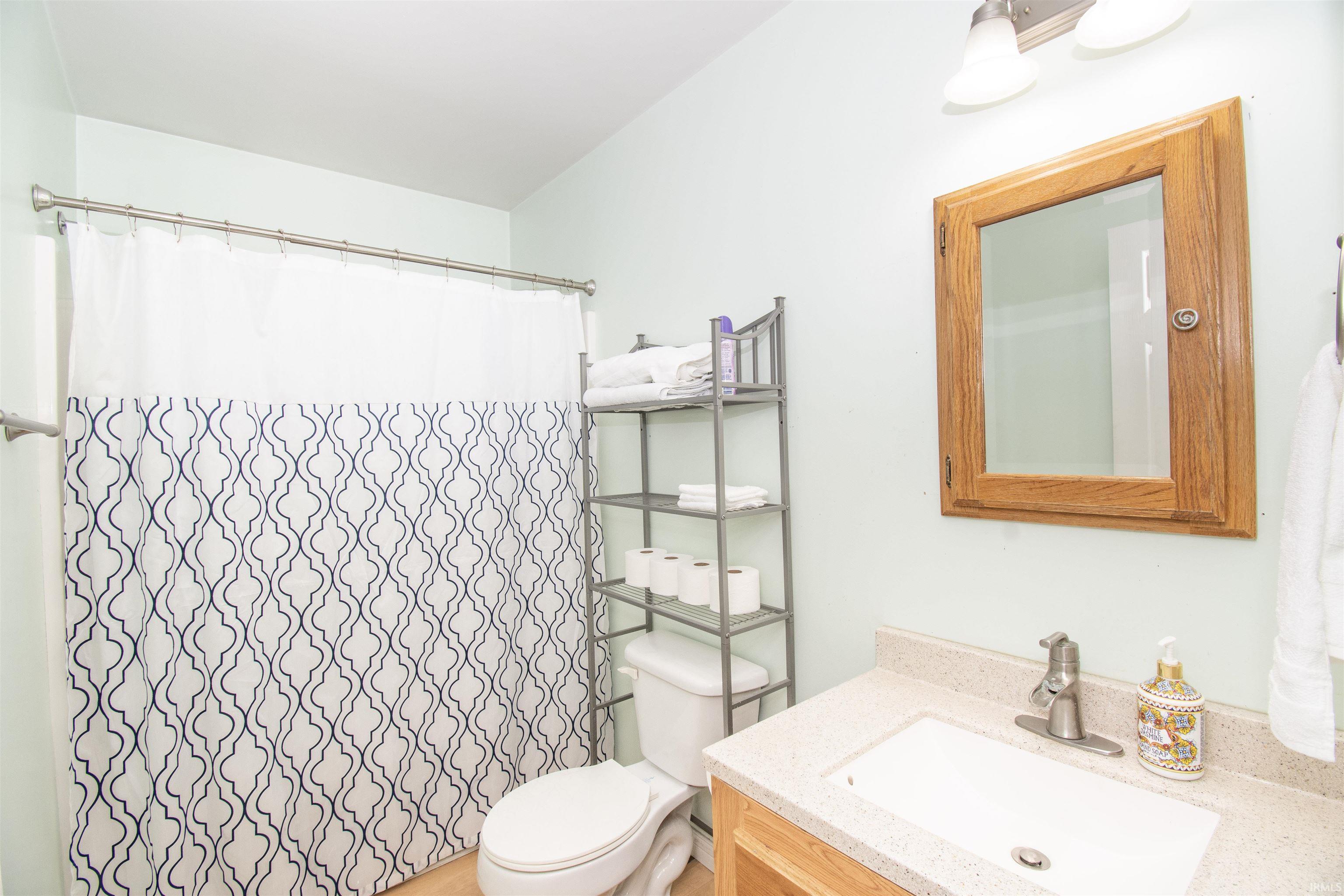 Photo 19 of 5313 E 850 N