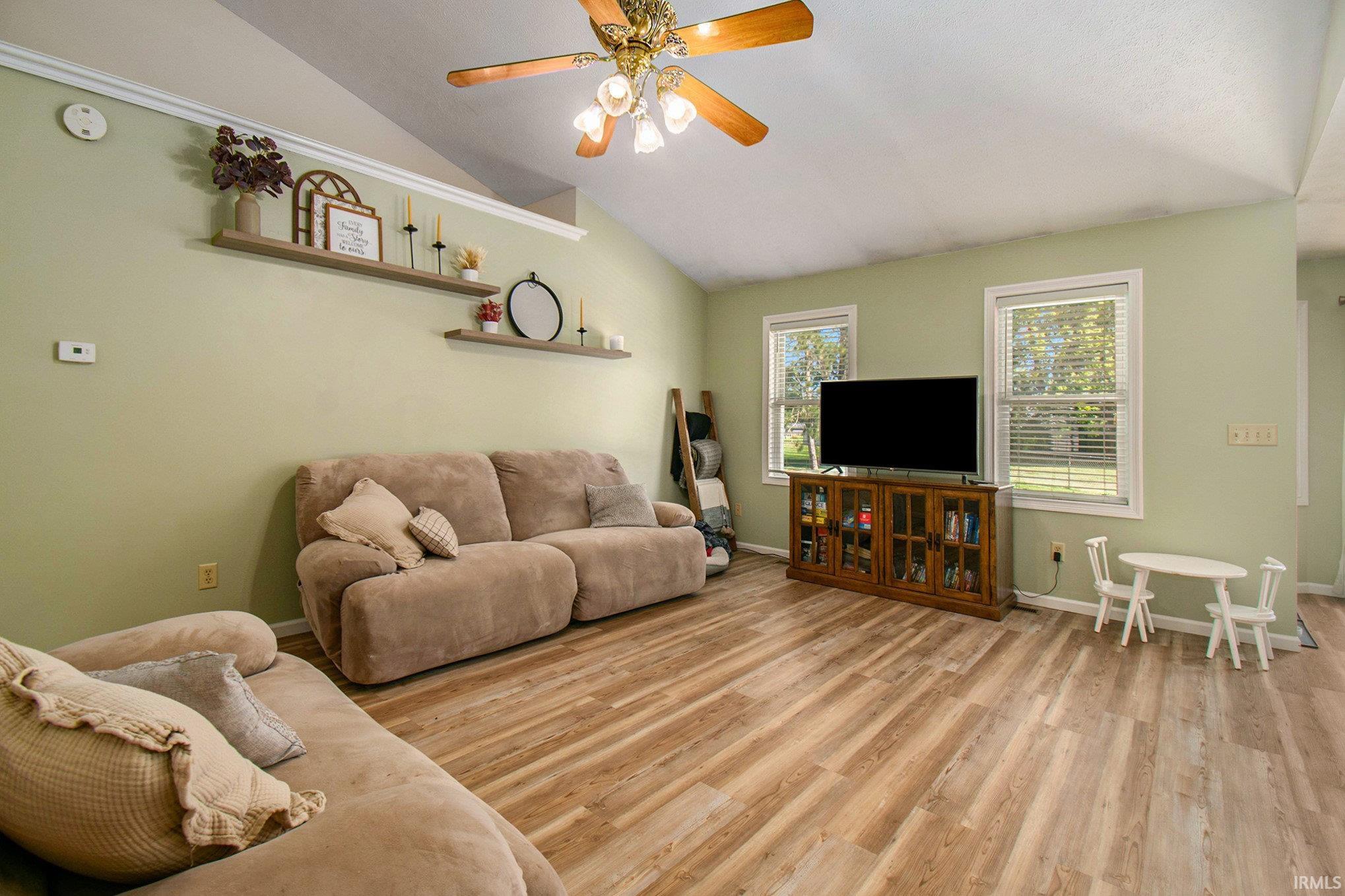 Photo 4 of 30520 Pine Bluff Drive
