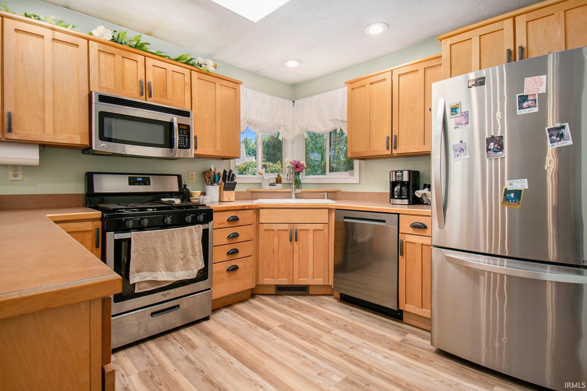 Photo 9 of 30520 Pine Bluff Drive