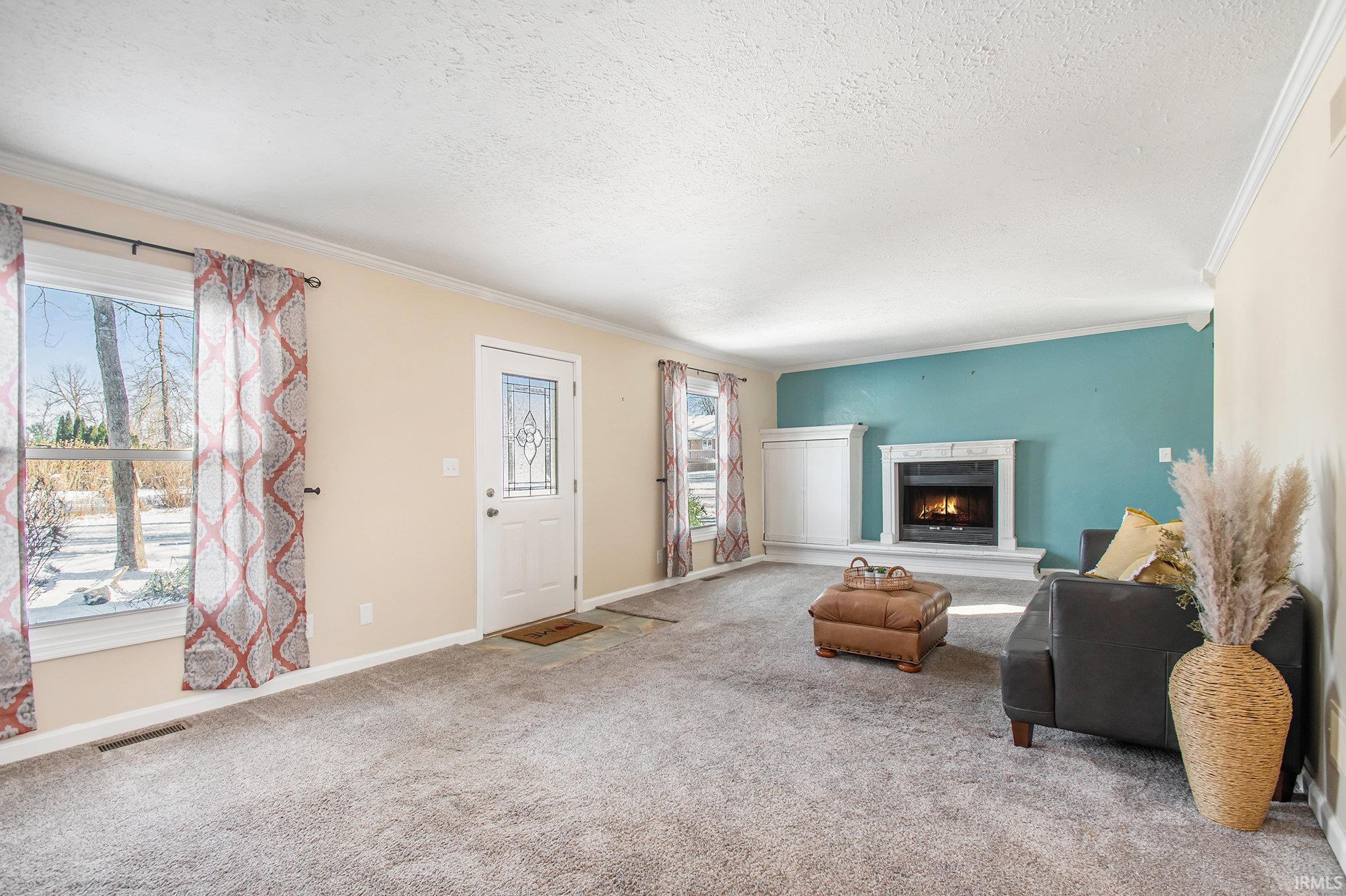 Photo 8 of 2393 E Kemo Avenue