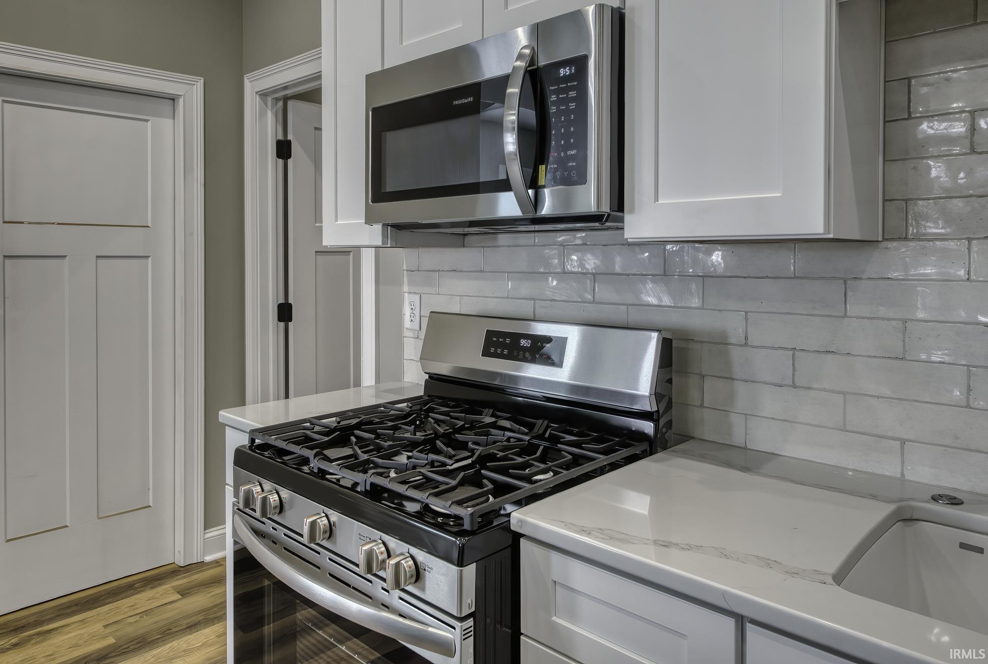 Photo 13 of 801 W Berry Street