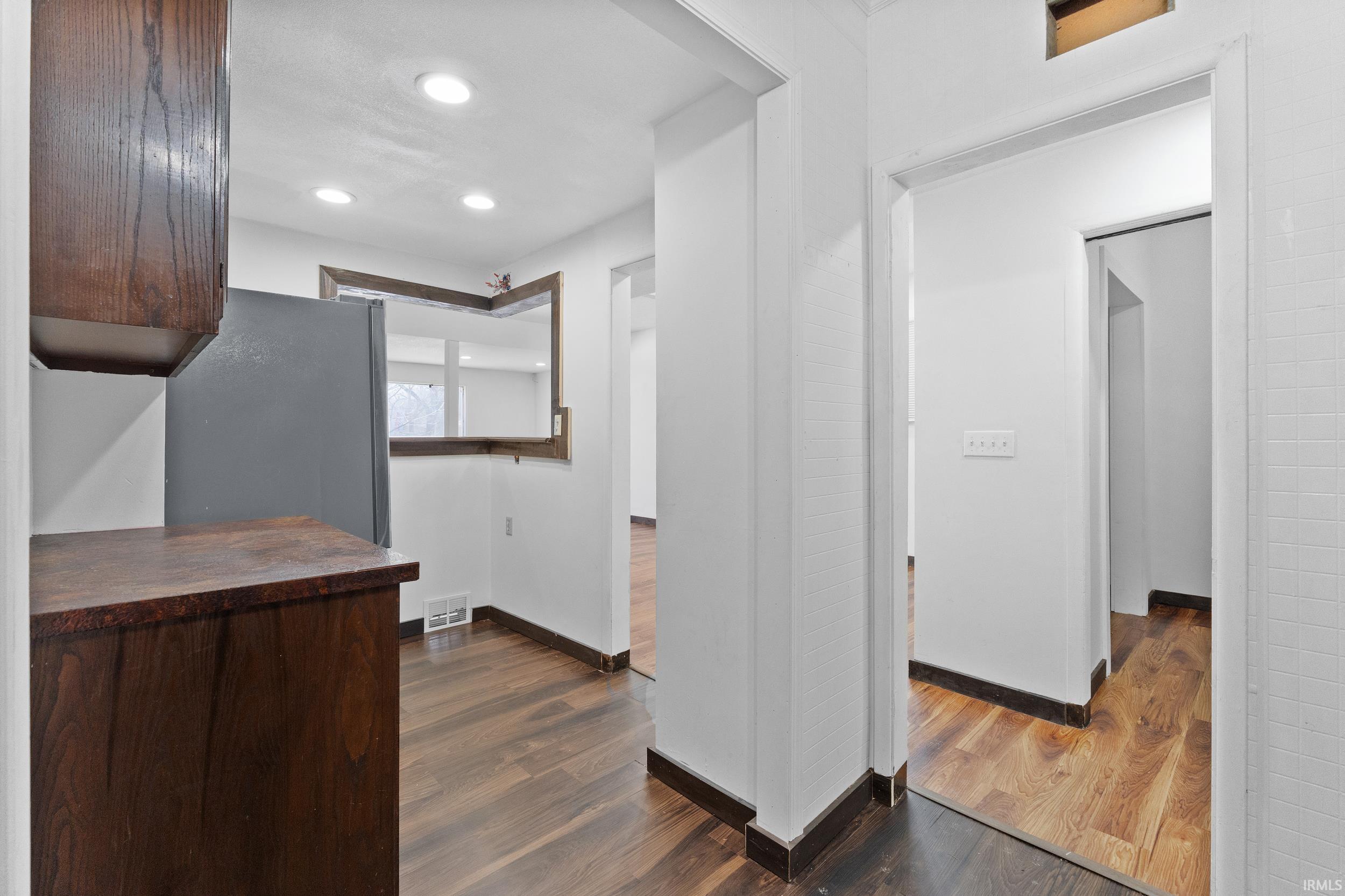 Photo 11 of 3132 S Calhoun Street