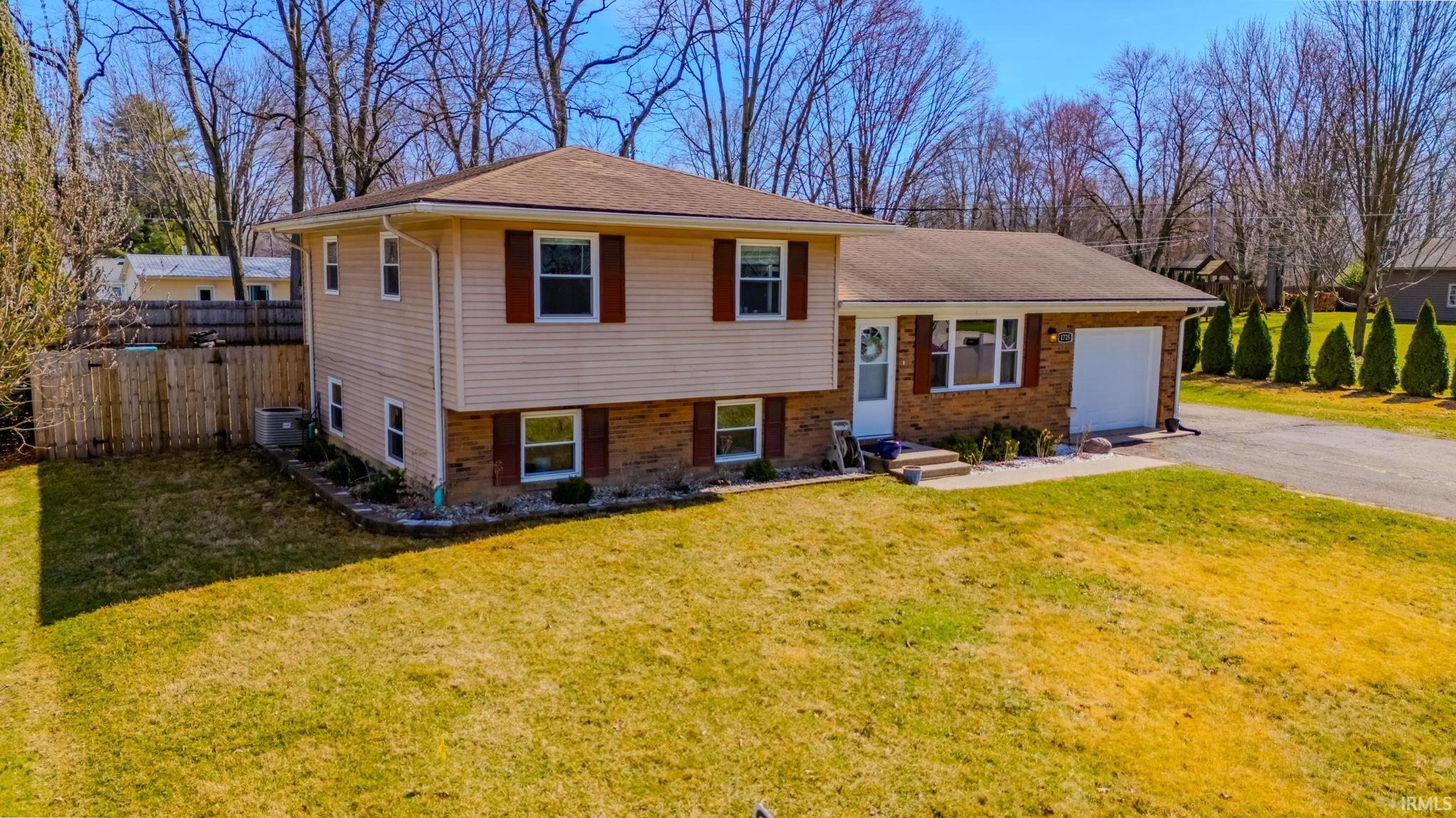 Photo 33 of 1725 McKibben Street