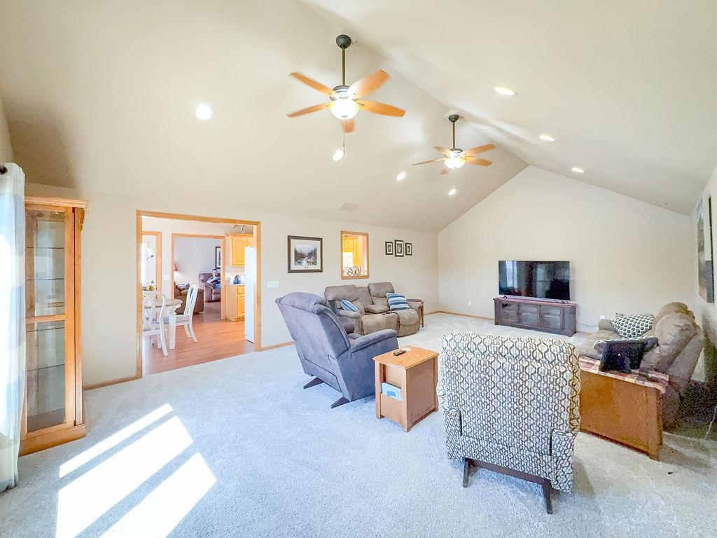 Photo 14 of 4626 Pinestone Drive
