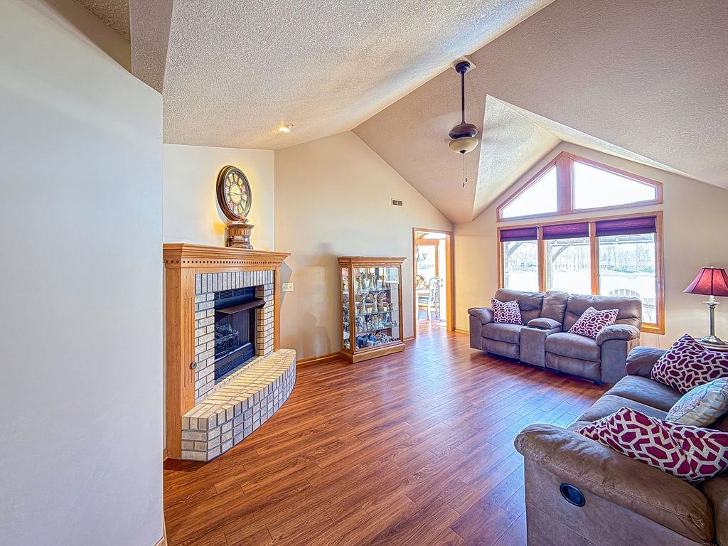 Photo 6 of 4626 Pinestone Drive
