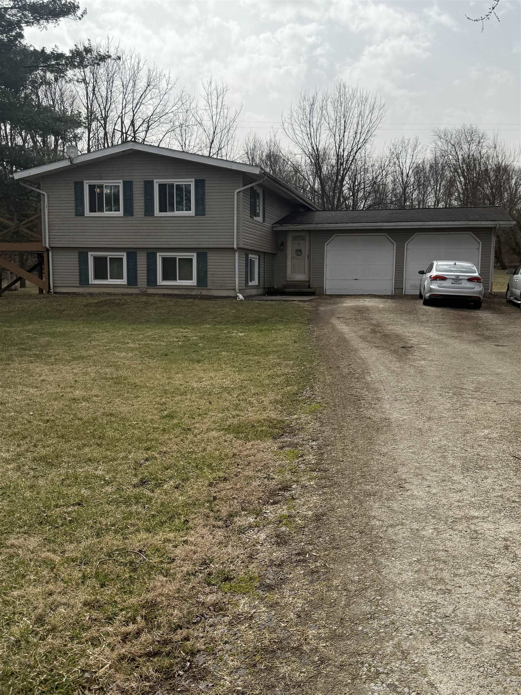 Photo 0 of 2175 E 400 N Road