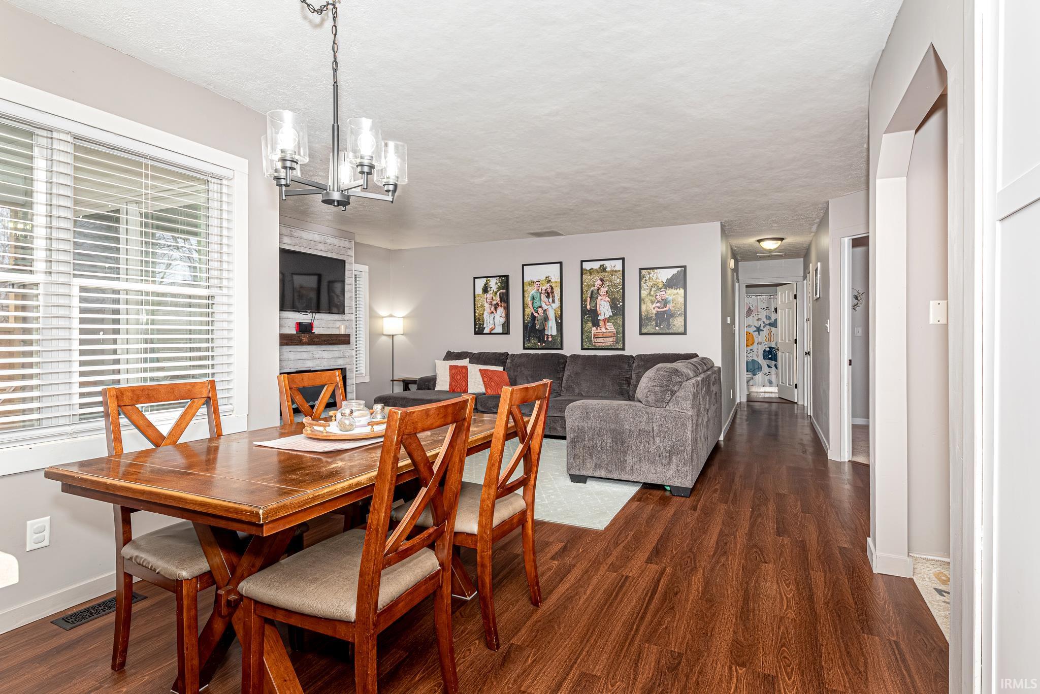 306 Shorewood Court