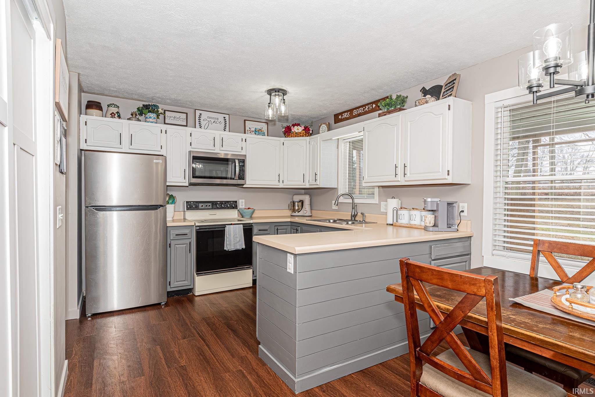306 Shorewood Court