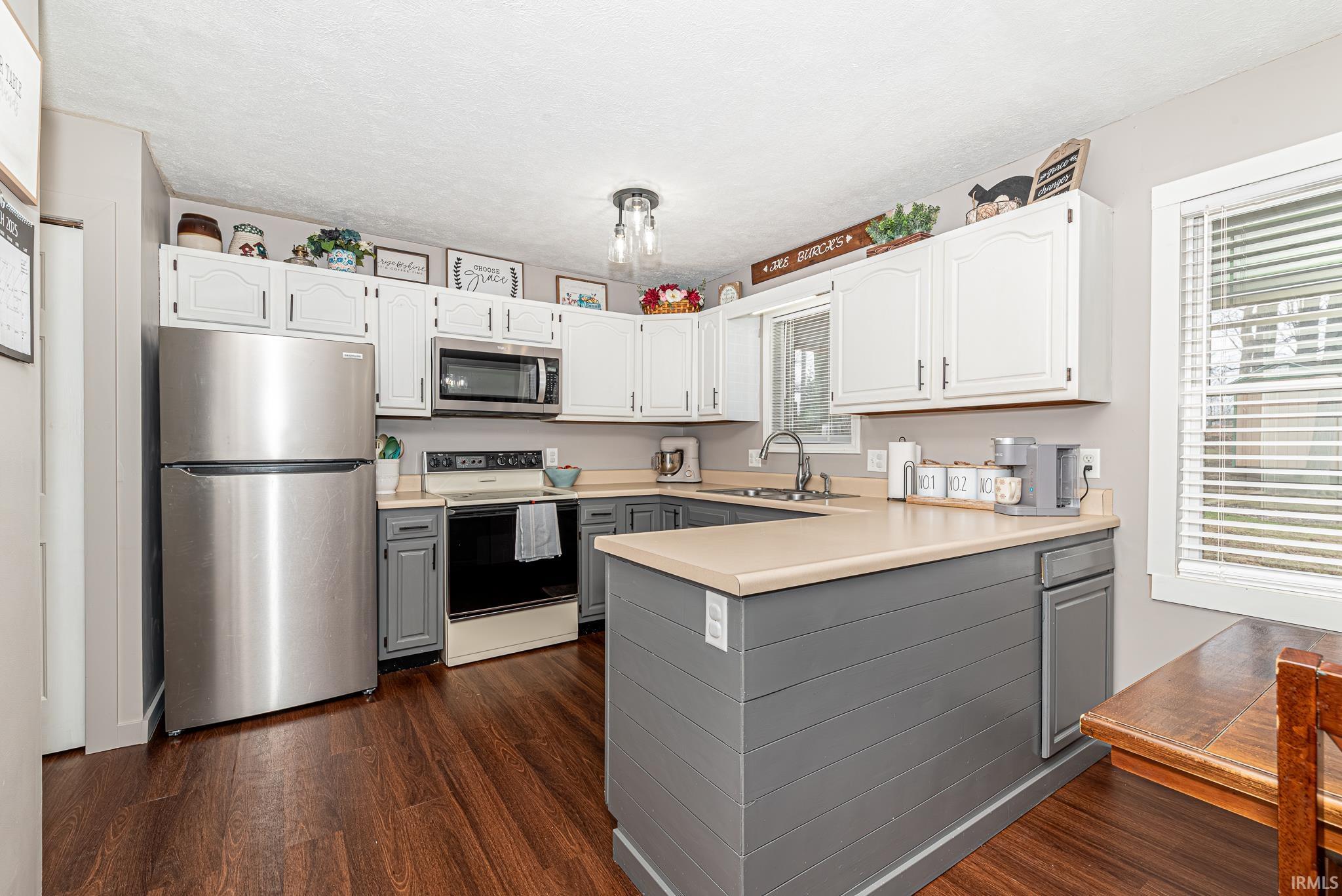 306 Shorewood Court