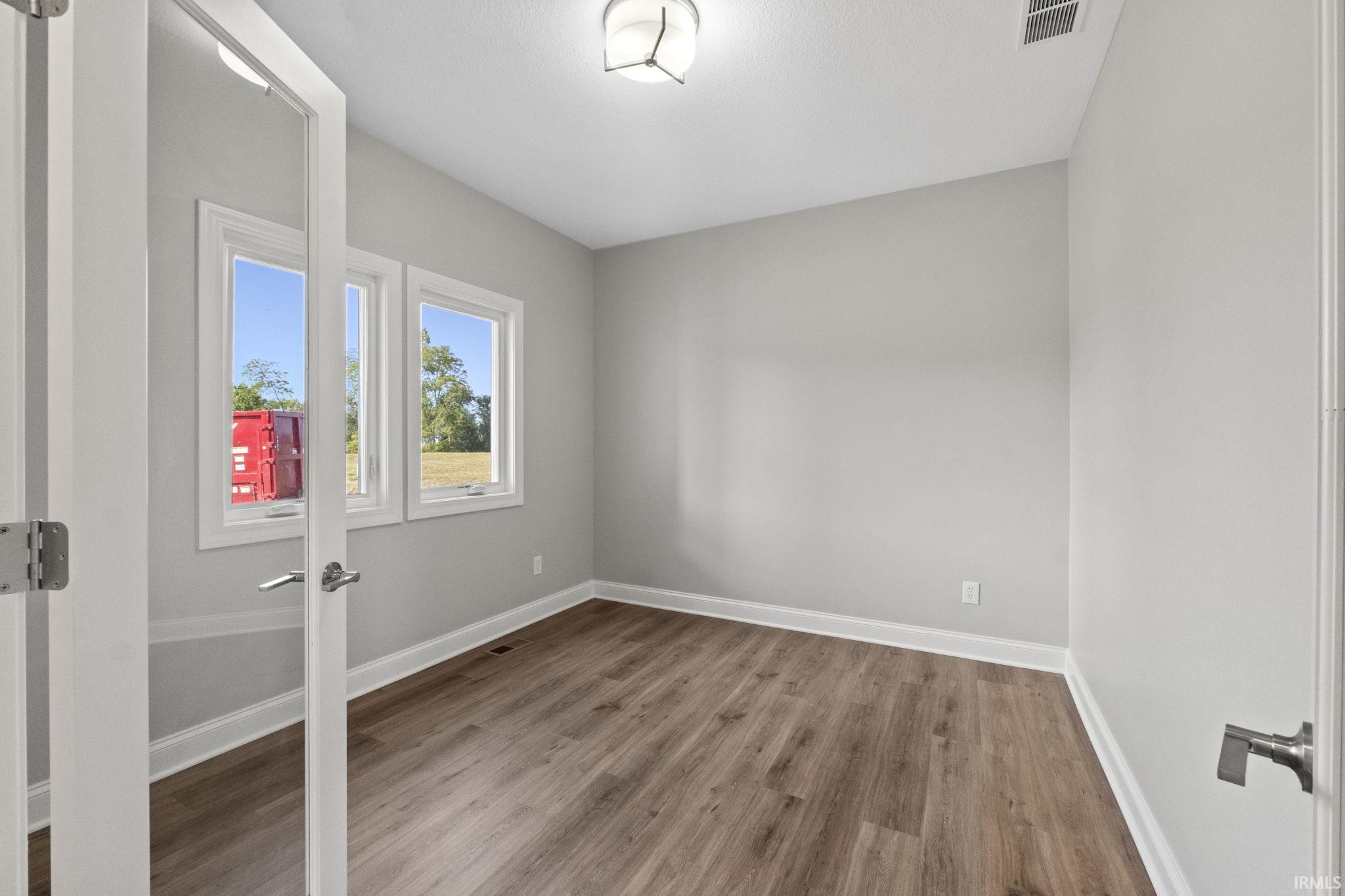 Photo 11 of 1298 Switchfoot Drive