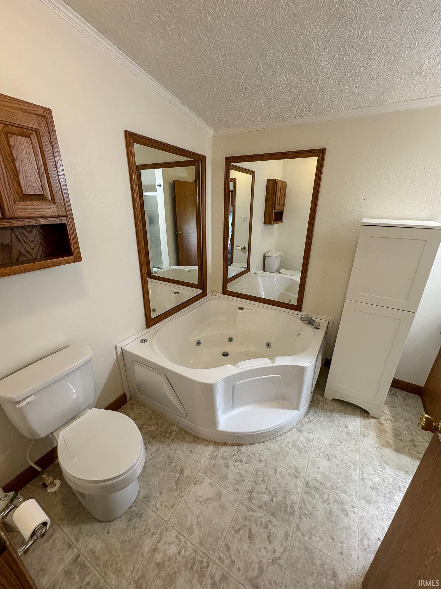 Photo 15 of 11604 N. East Wawasee Drive