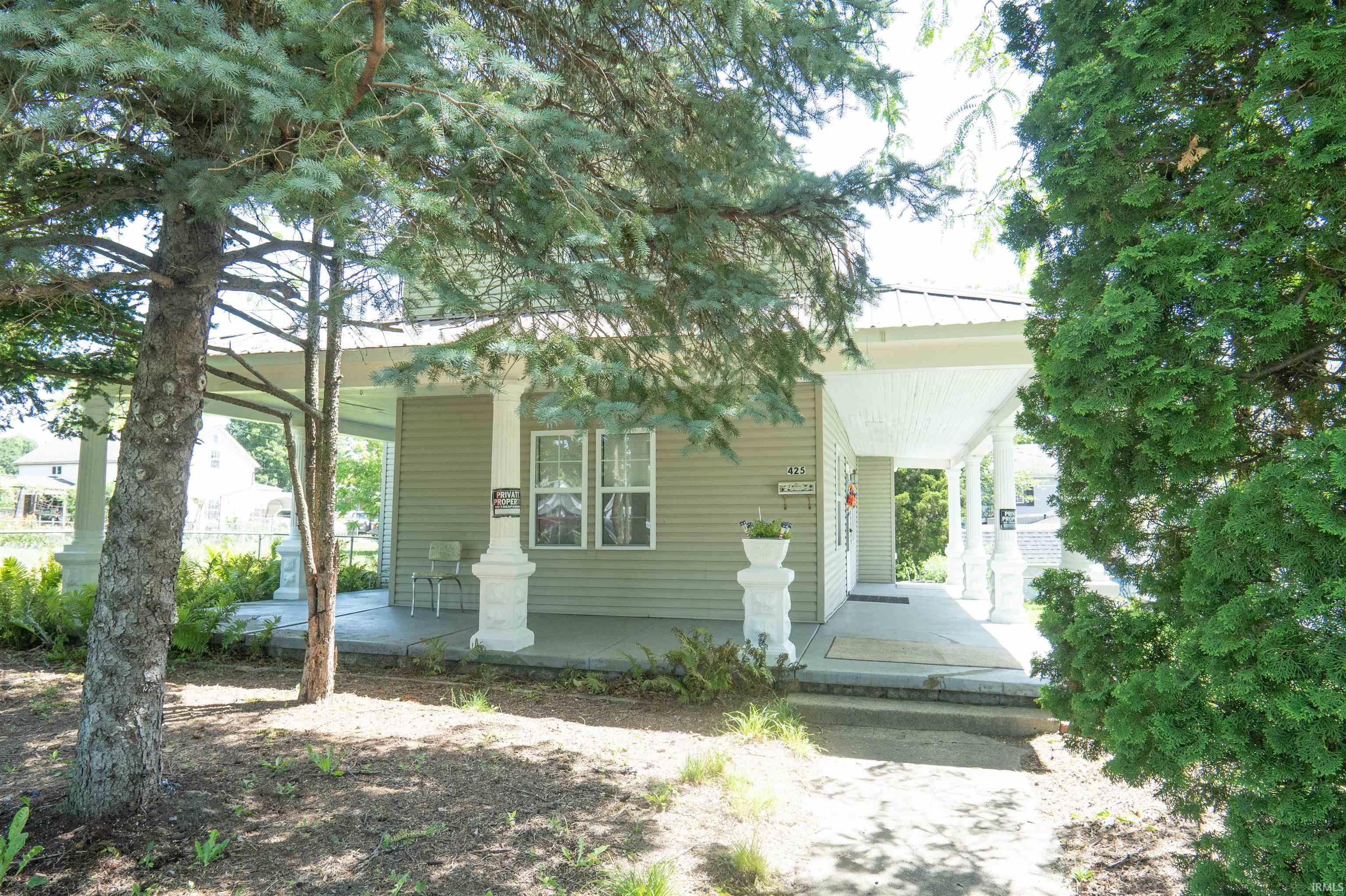Photo 0 of 425 N East Street