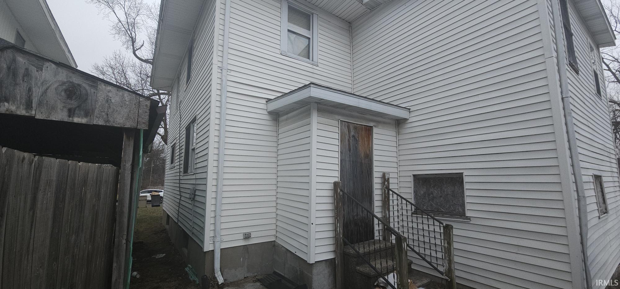 Homes for sale in South Bend, IN | 420 Haney Ave, South Bend, IN 46613 | MLS# 202508581